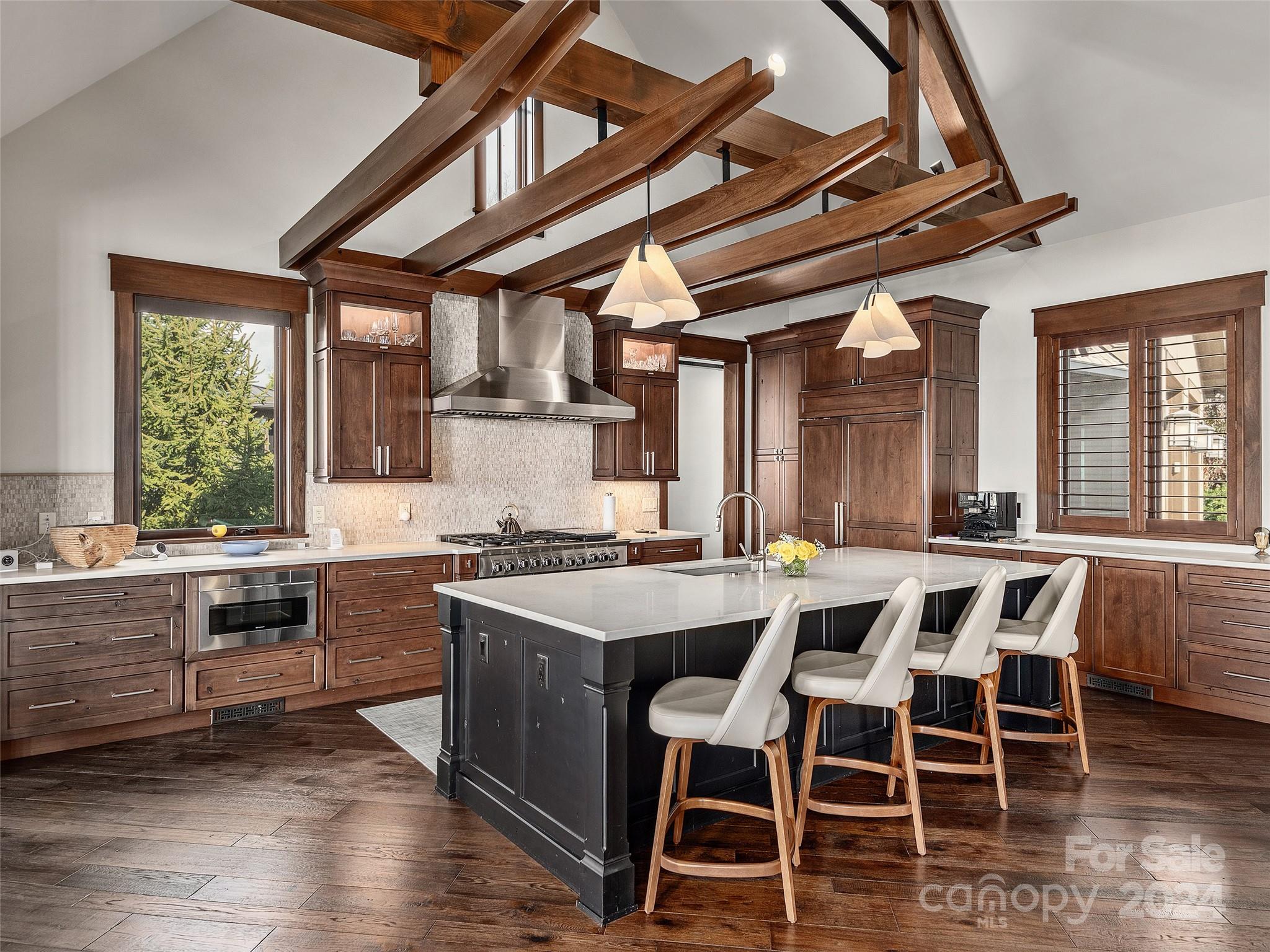 Reynolds Mountain - Residential