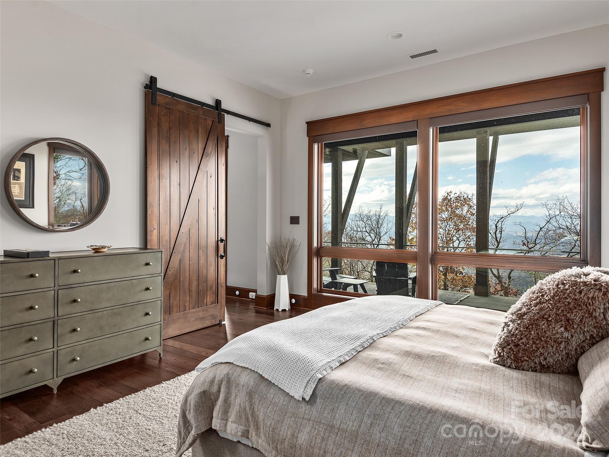Reynolds Mountain - Residential