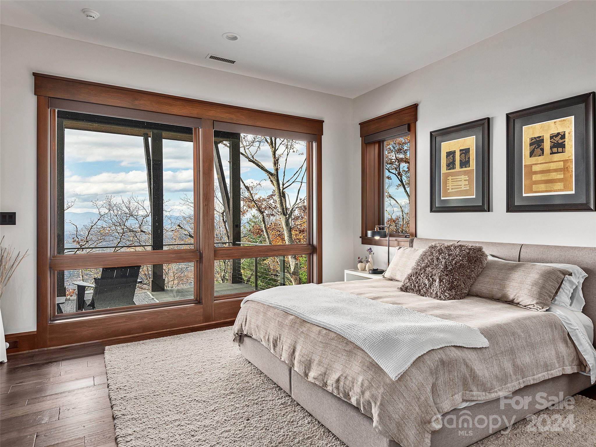 Reynolds Mountain - Residential