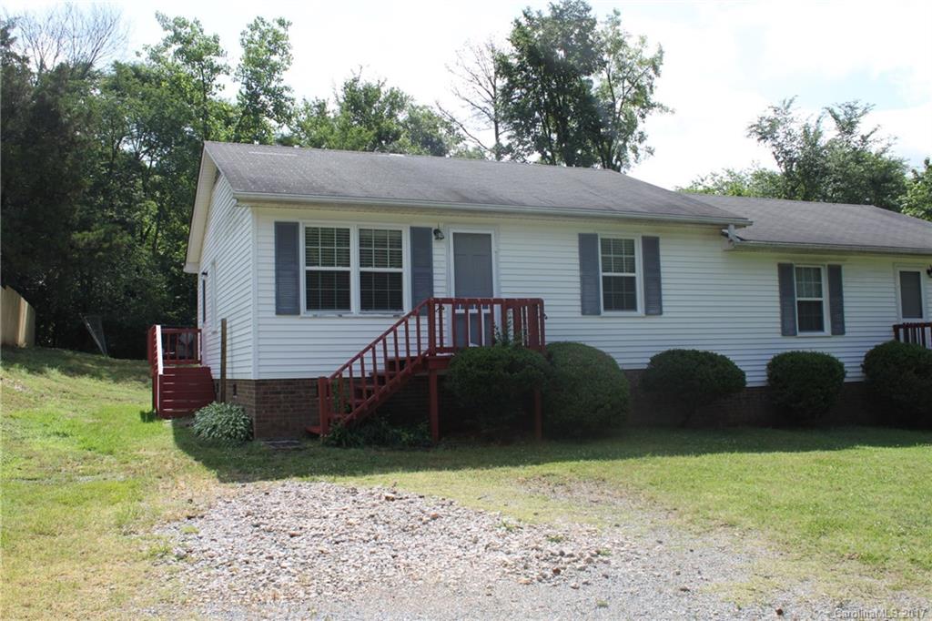 Nice duplex in convenient location.  Don’t miss this newly updated home with new carpet and paint.  Come see today.