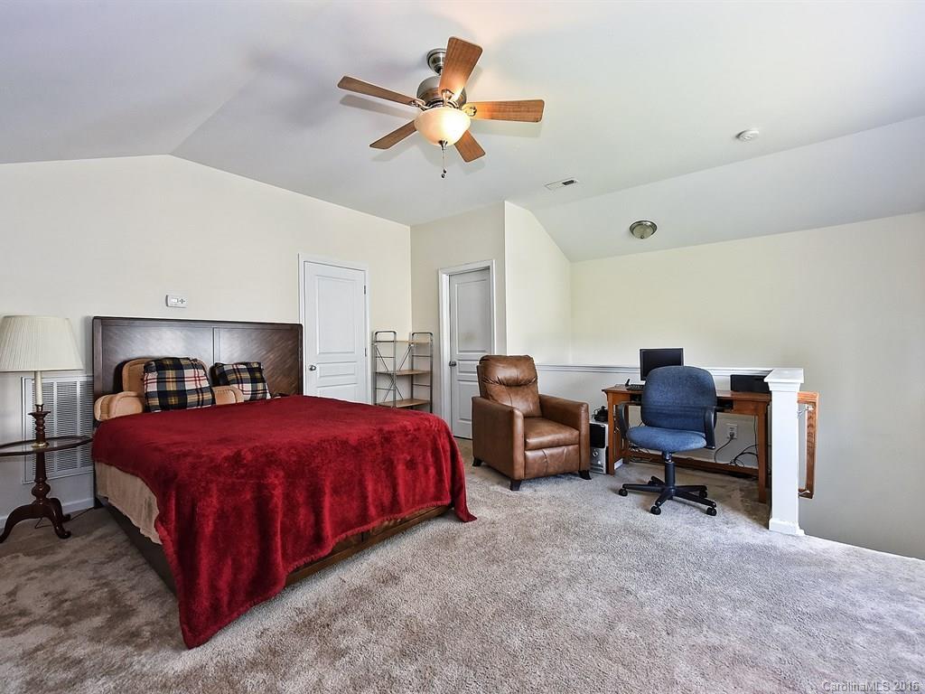 Ridge Pointe - Residential