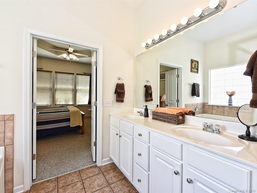 Ridge Pointe - Residential