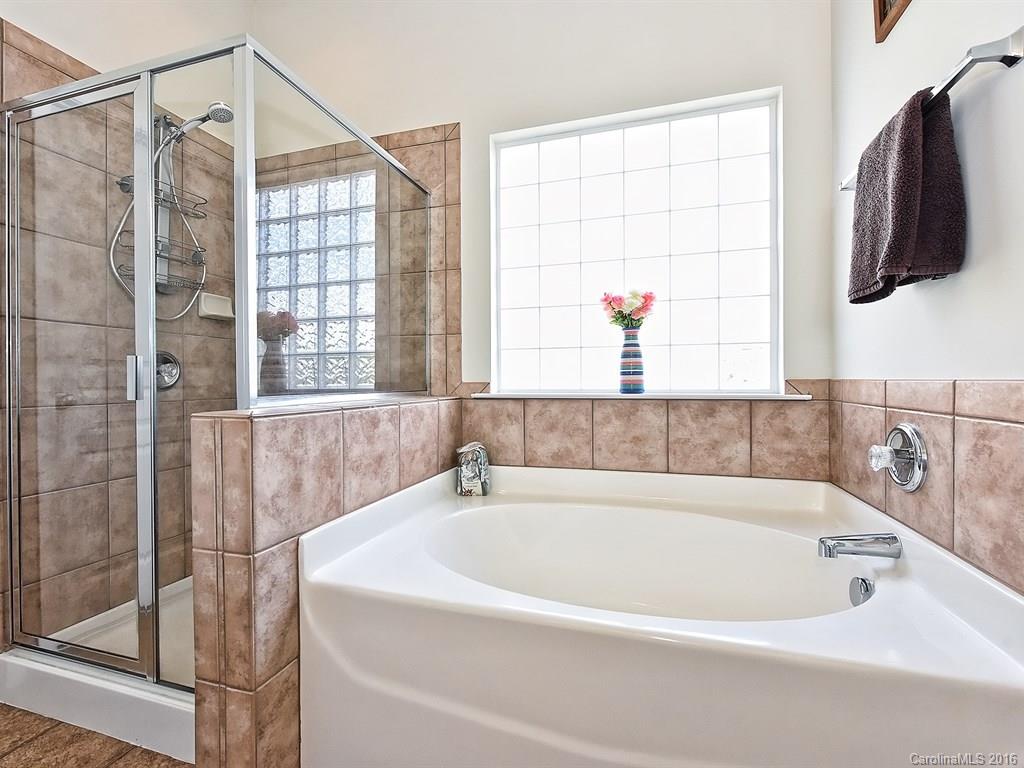Ridge Pointe - Residential