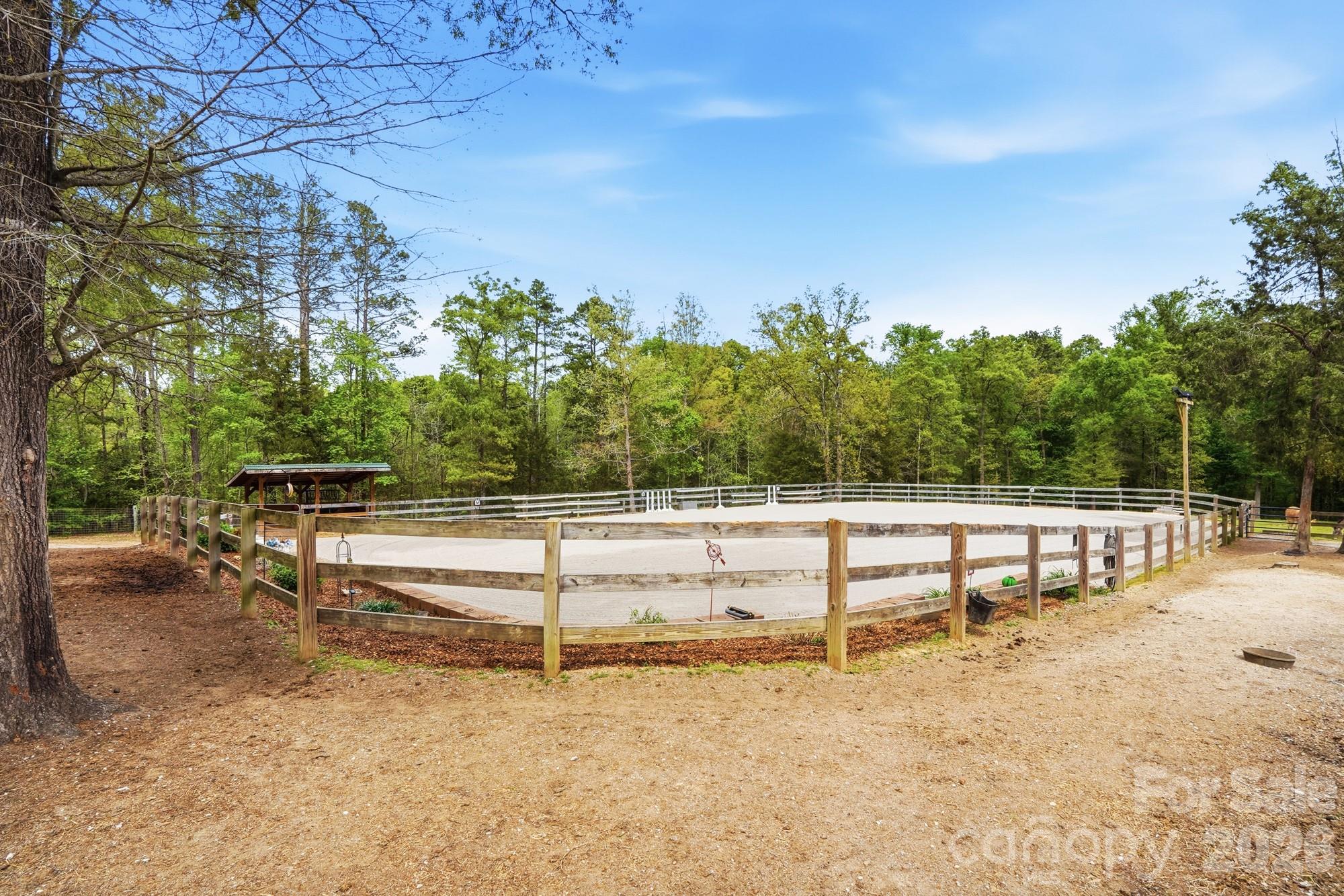 Walnut Crest - Residential
