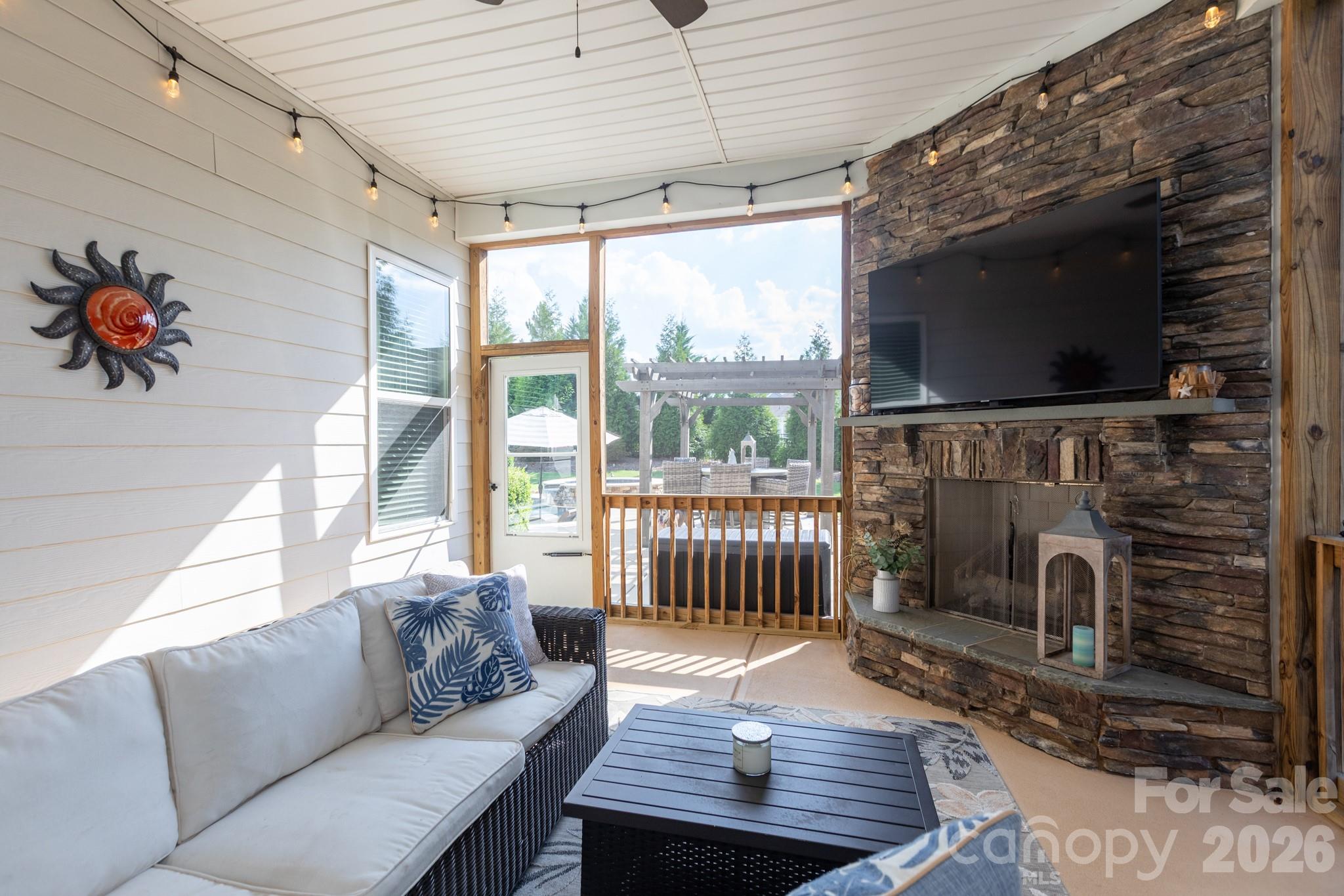 The Retreat at Rayfield - Residential