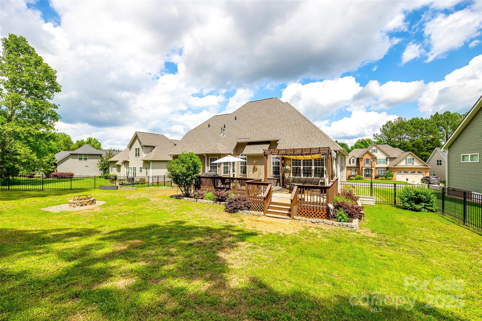 Seven Oaks - Residential