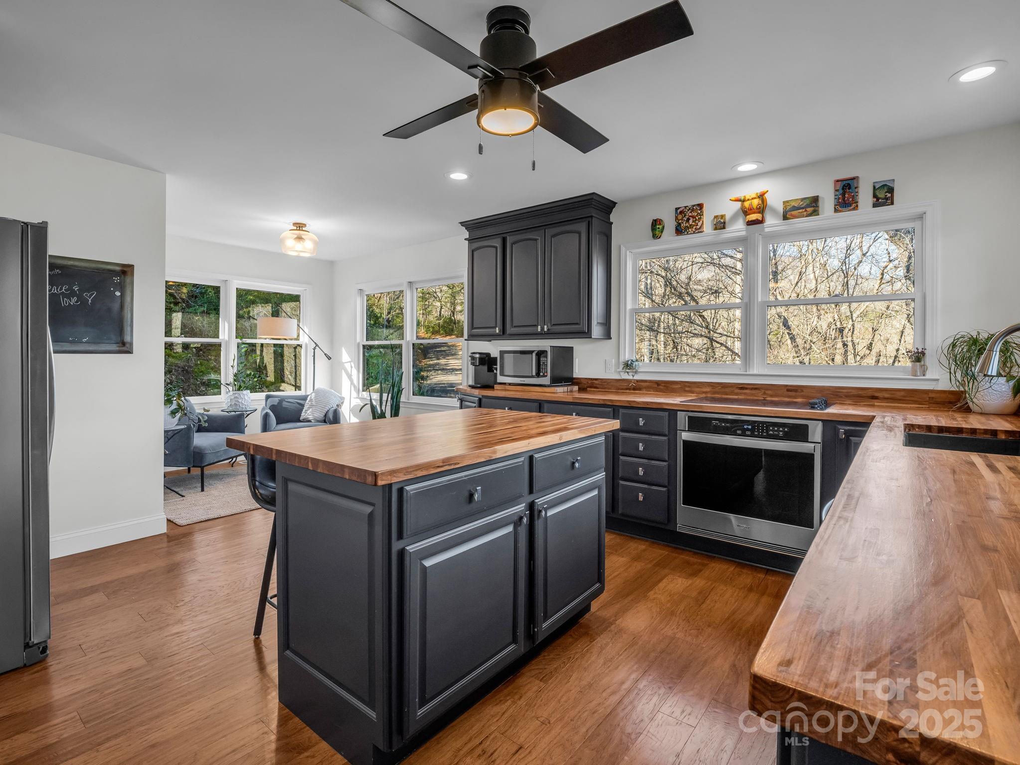 Rumbling Bald on Lake Lure - Residential