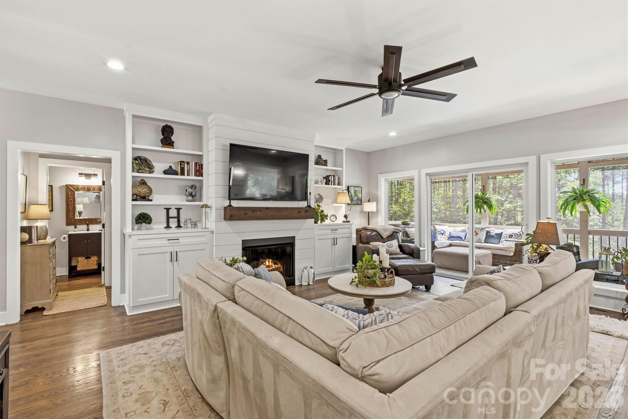Anchors Landing - Residential