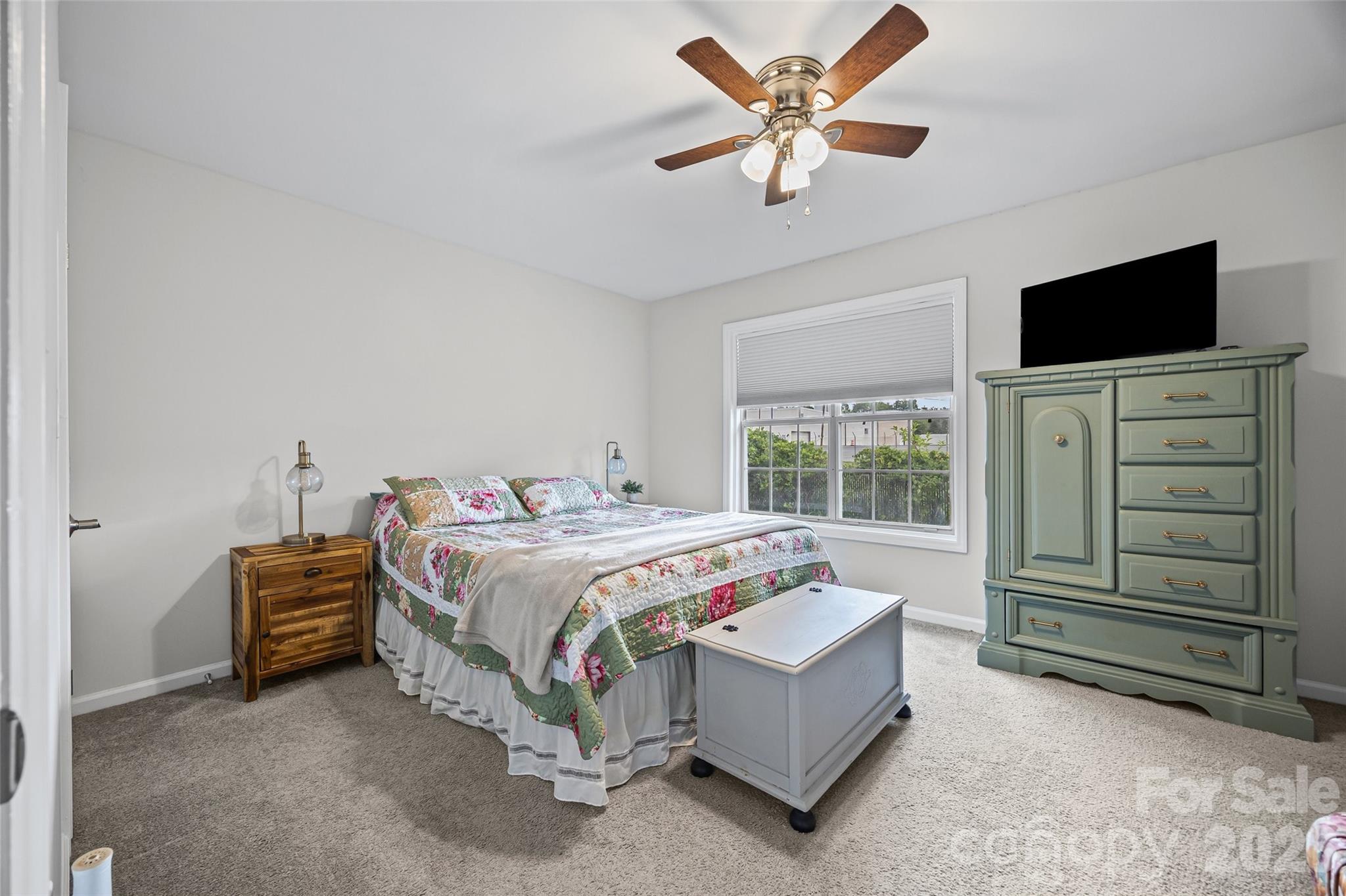 Manor Lake - Residential
