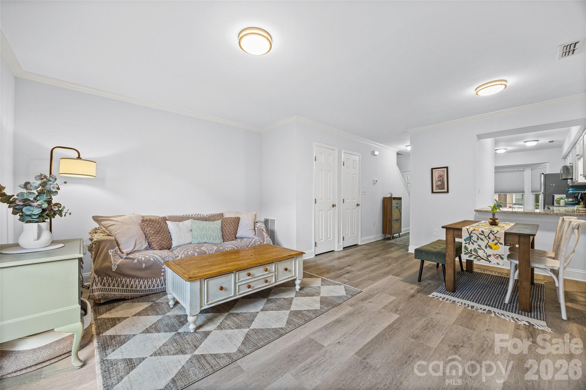 Manor Lake - Residential