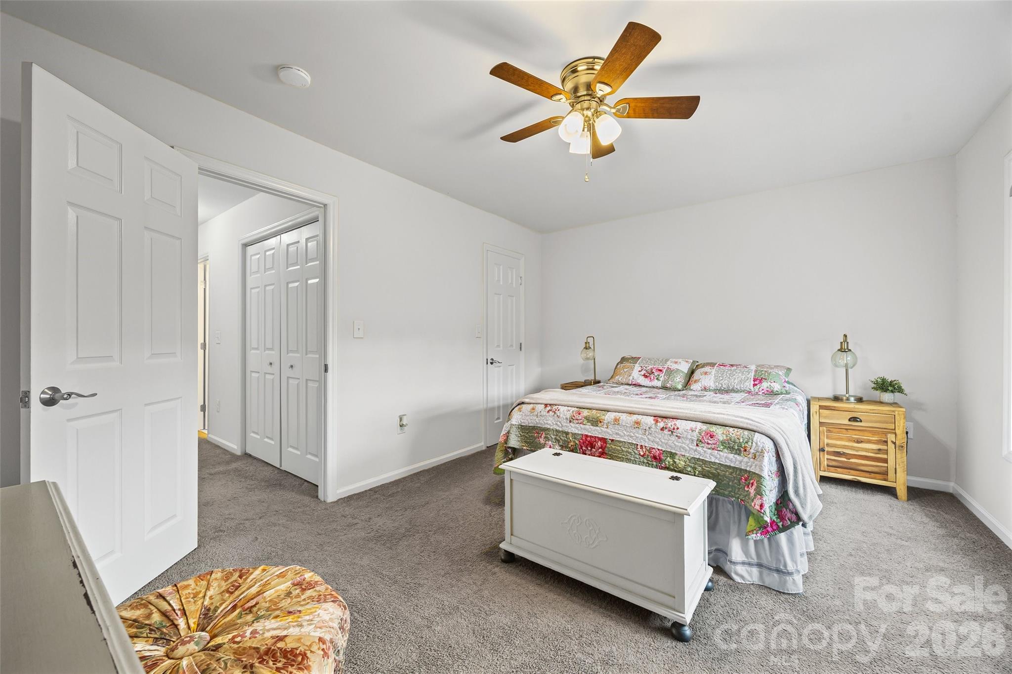 Manor Lake - Residential