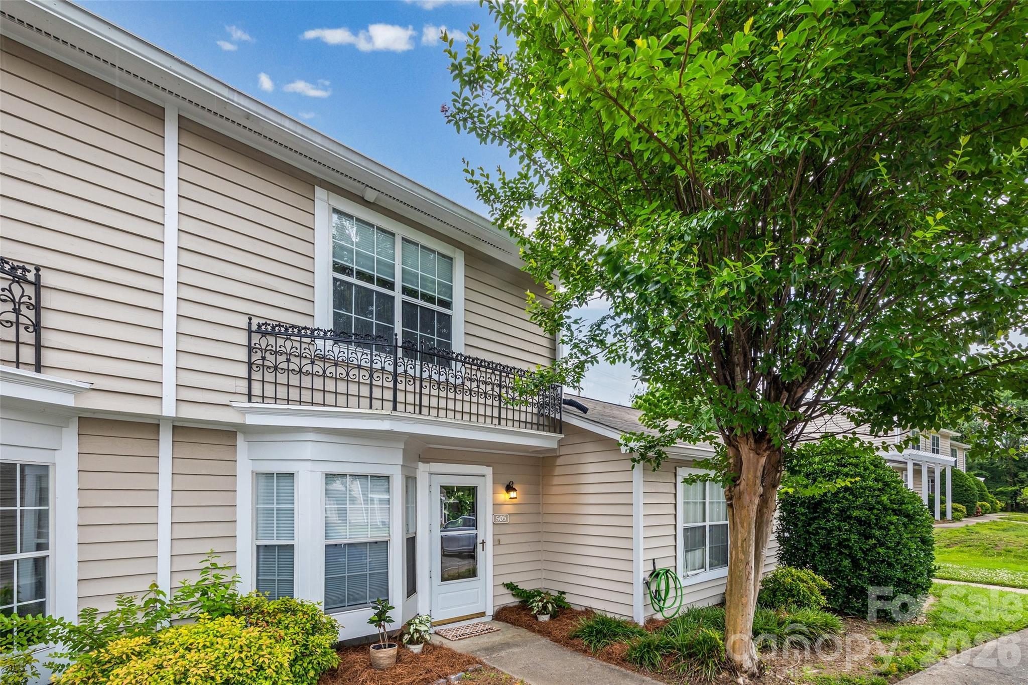 Manor Lake - Residential