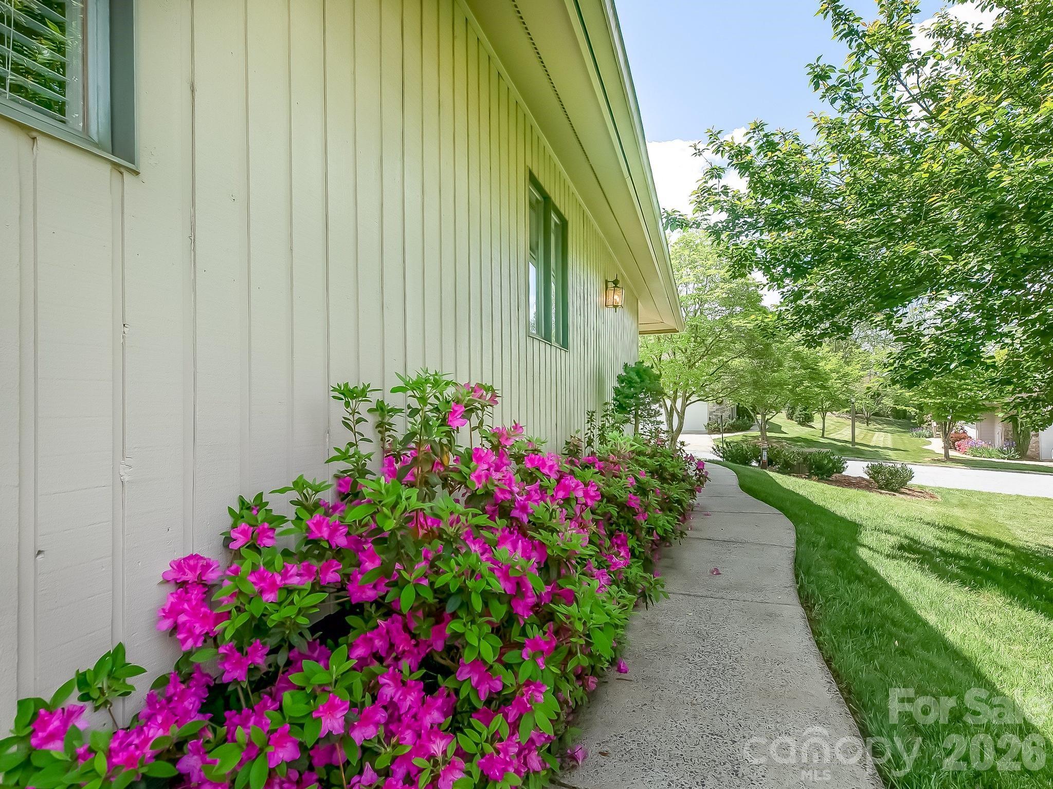 Deerwood - Residential