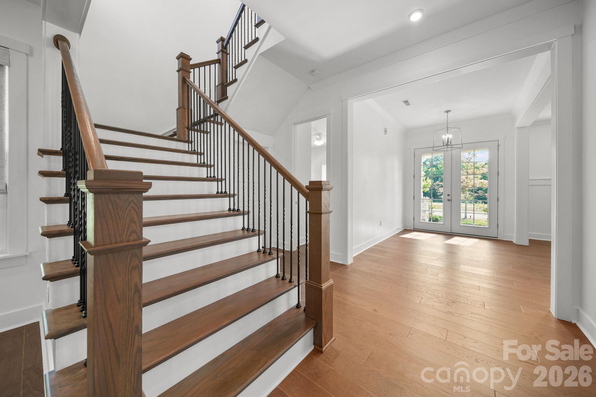 Hollins Grove - Residential