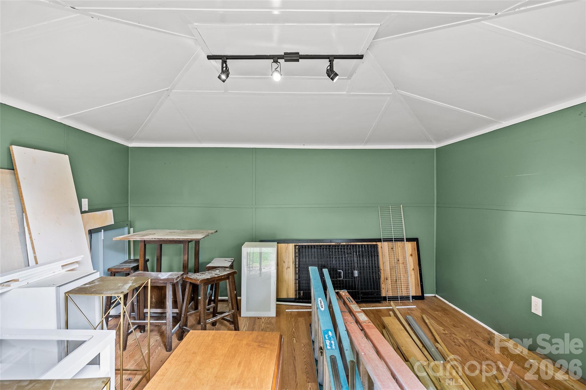 Commonwealth Park - Residential