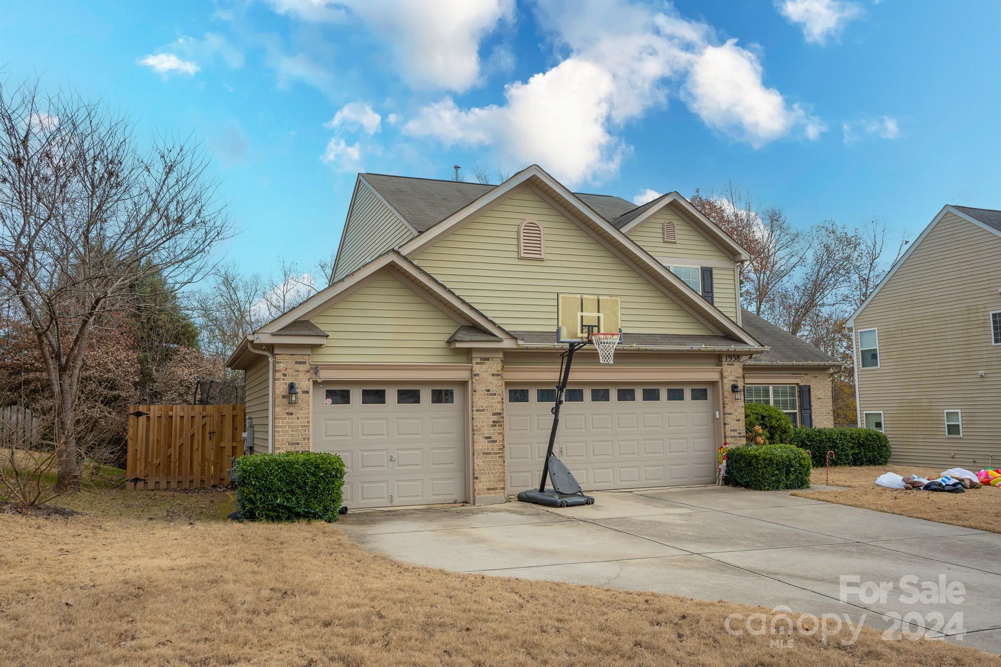 Almond Glen - Residential