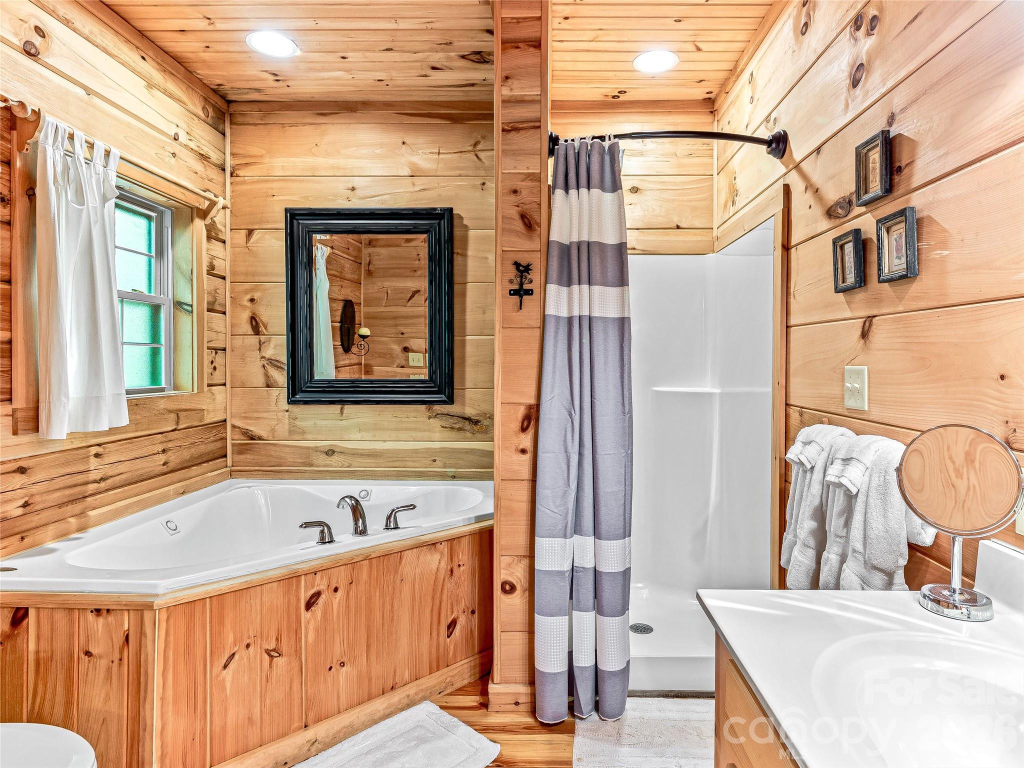 Lake Toxaway Estates - Residential
