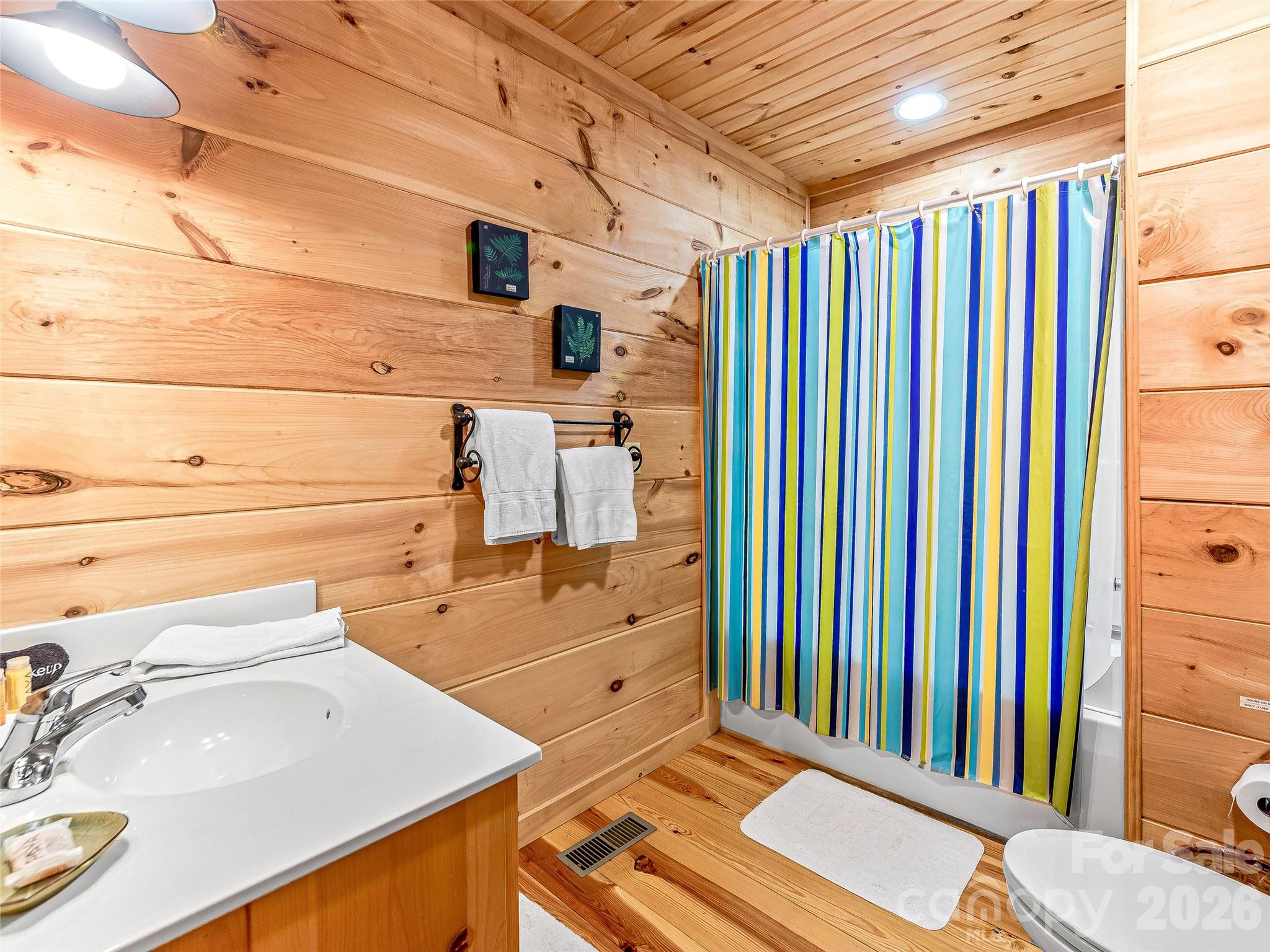 Lake Toxaway Estates - Residential