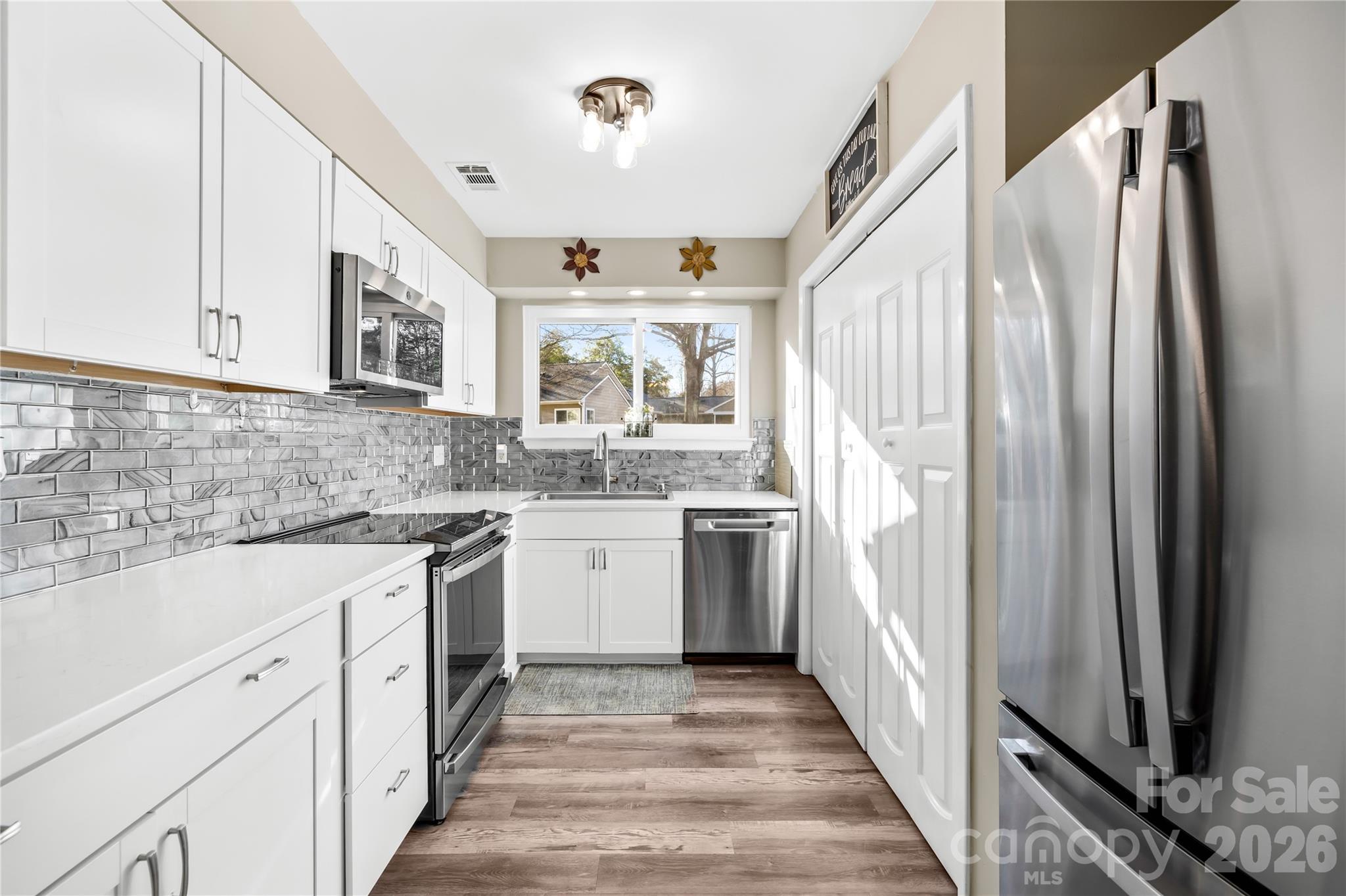 Sardis Cove - Residential