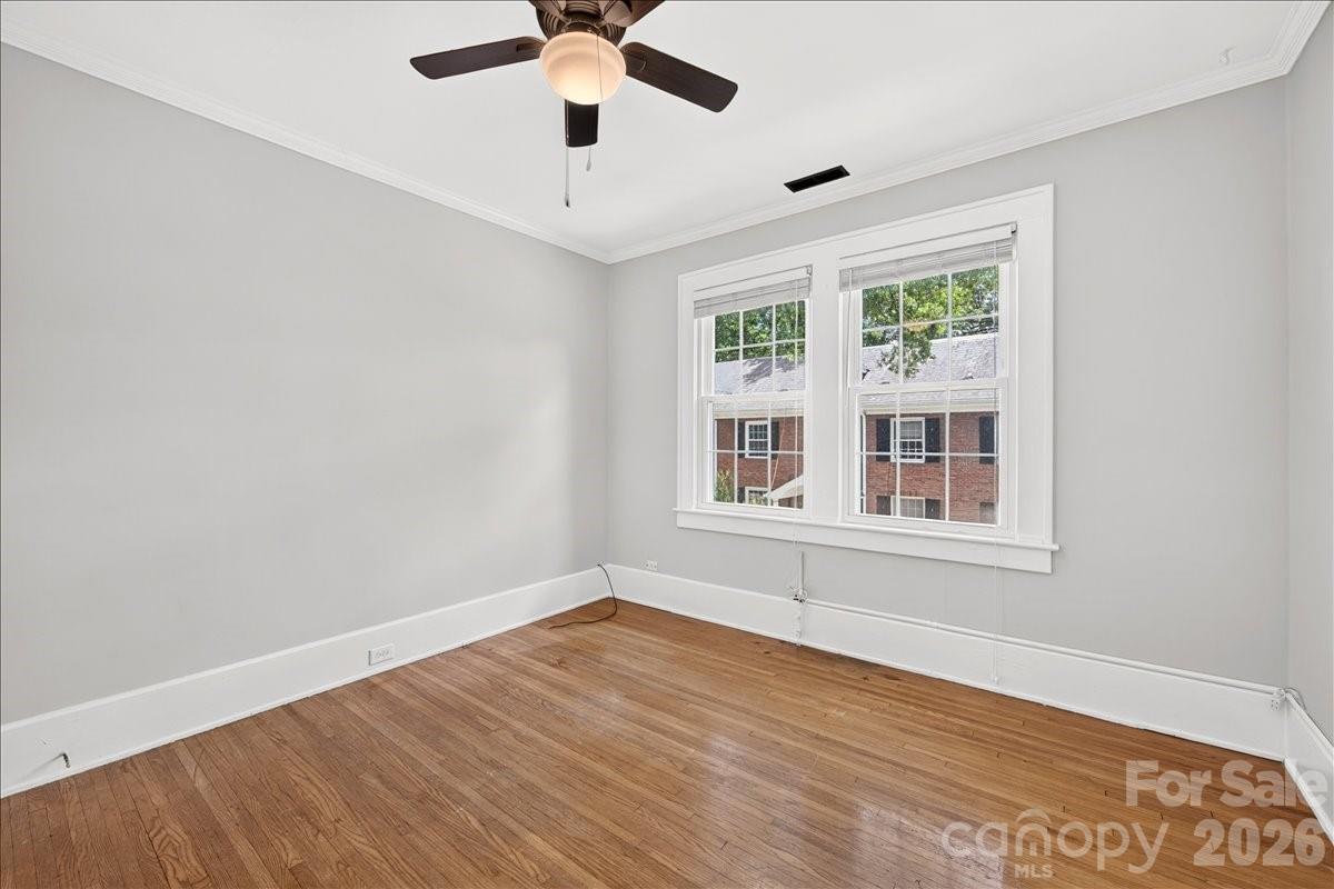Hawthorne Condominiums - Residential