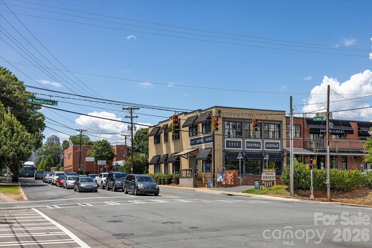 Hawthorne Condominiums - Residential