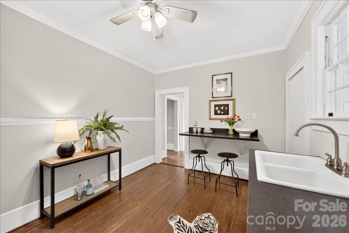 Hawthorne Condominiums - Residential