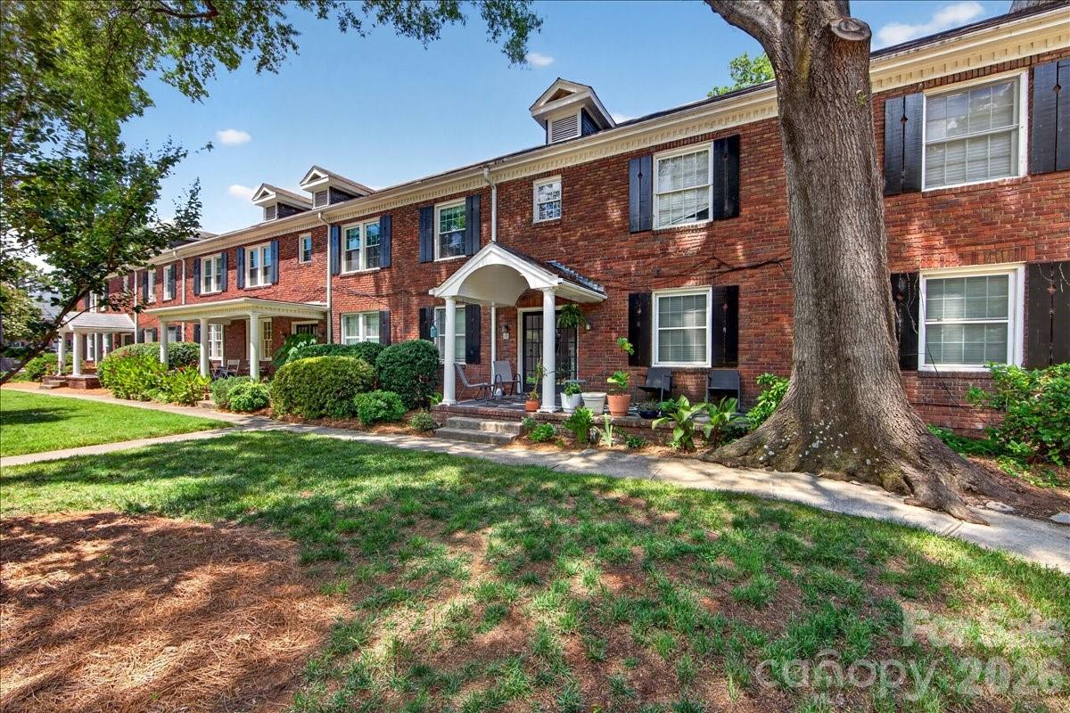 Hawthorne Condominiums - Residential