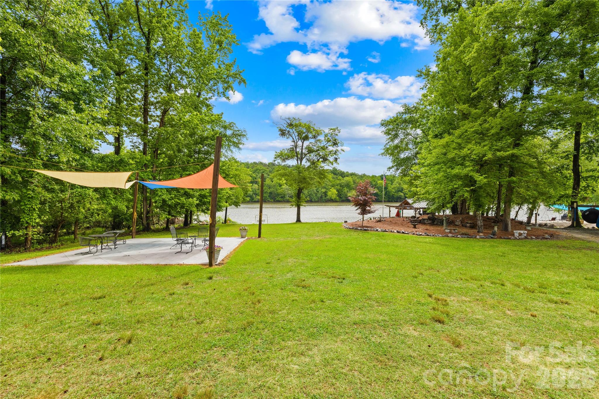 Debutary Pointe - Residential