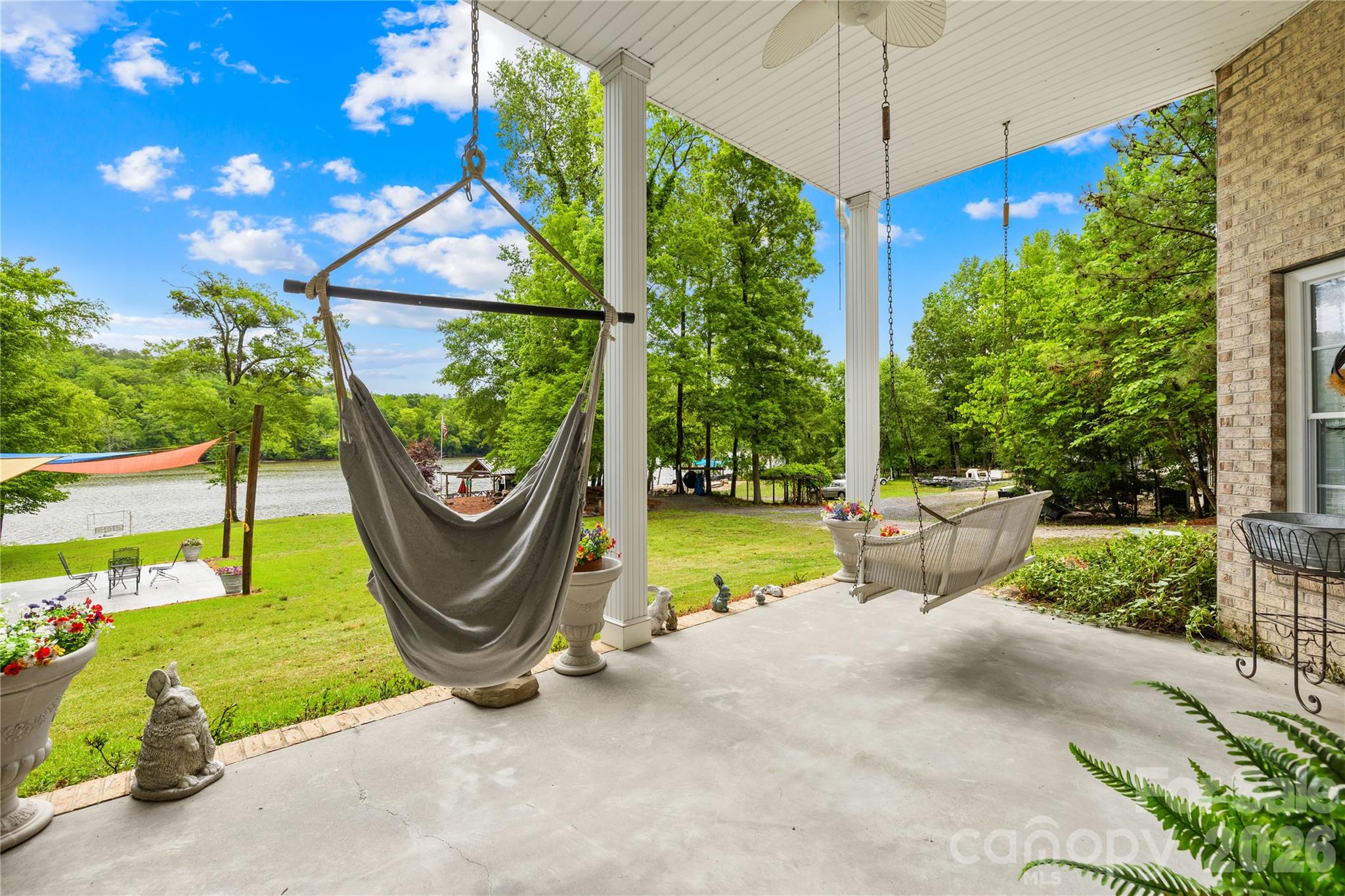 Debutary Pointe - Residential