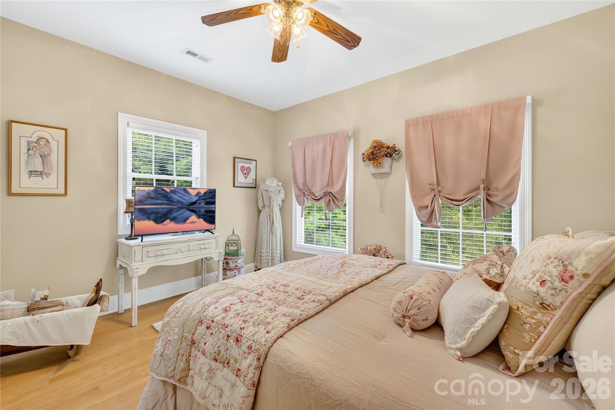Debutary Pointe - Residential