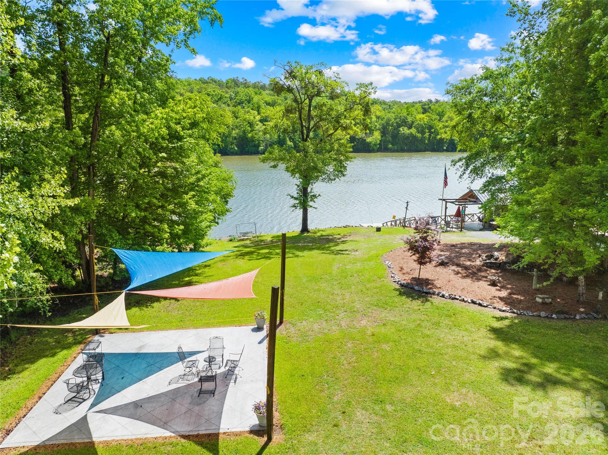 Debutary Pointe - Residential