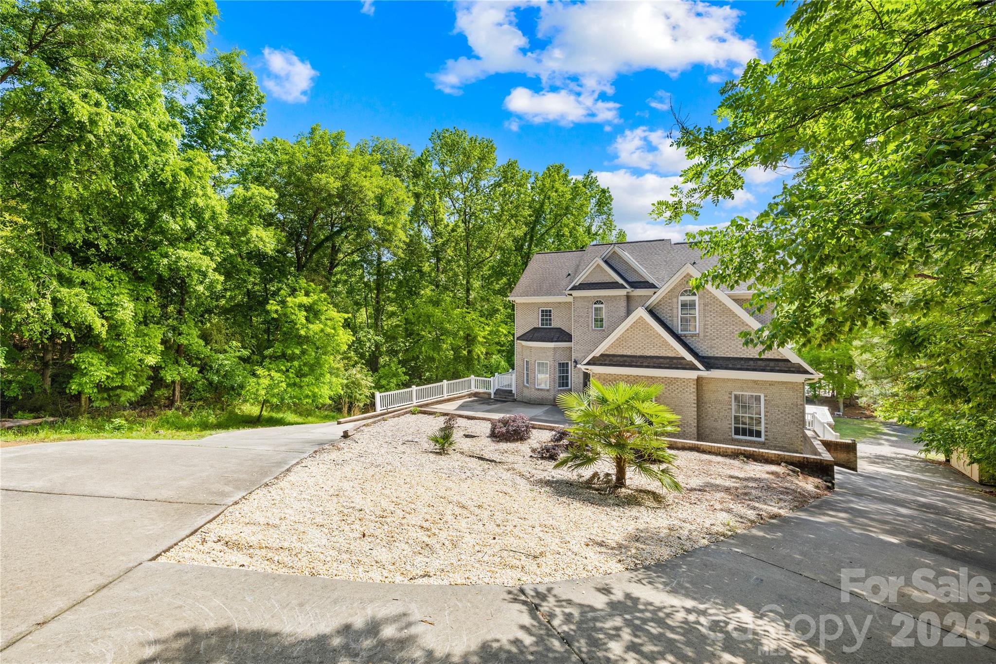 Debutary Pointe - Residential