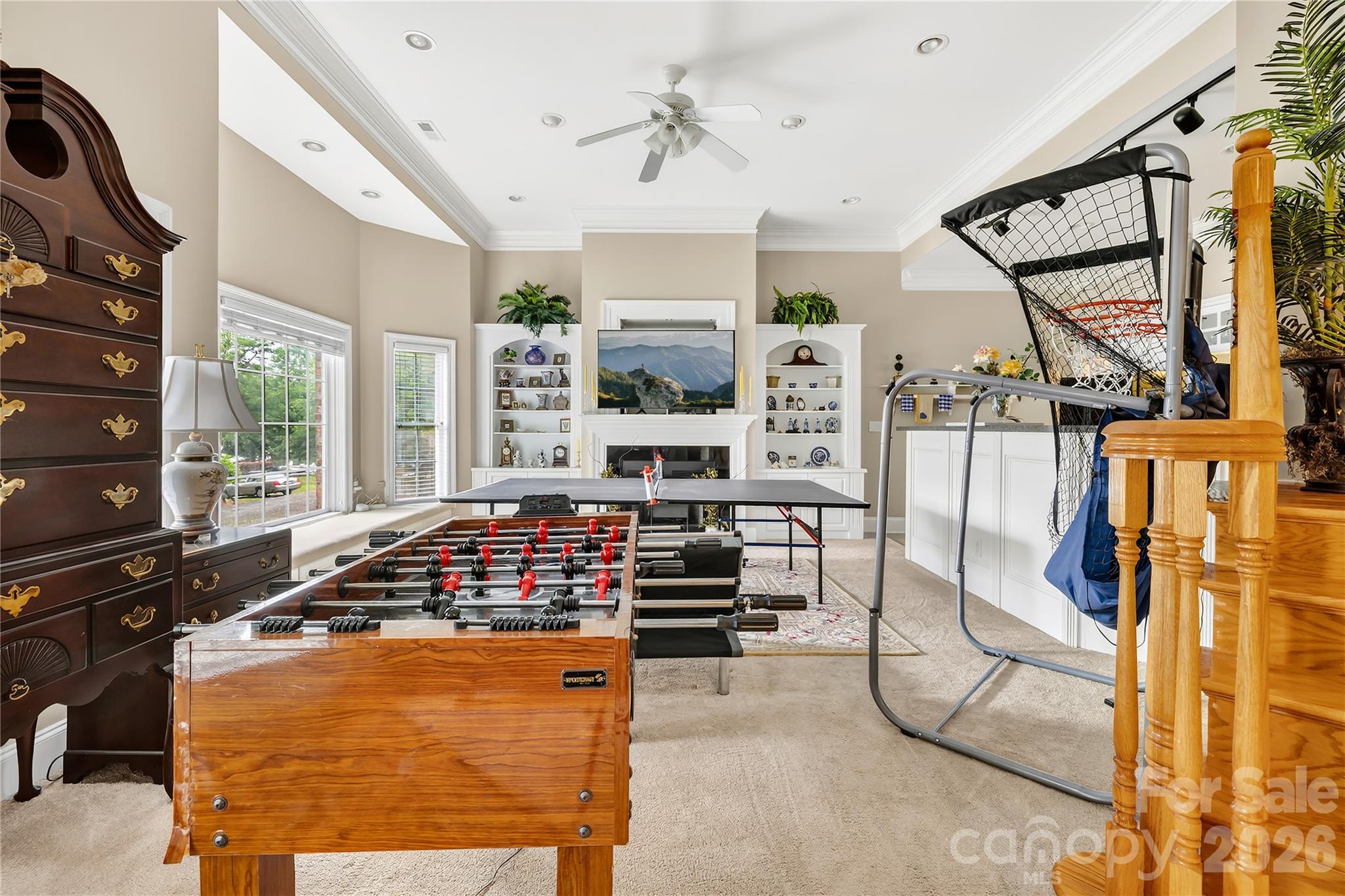 Debutary Pointe - Residential