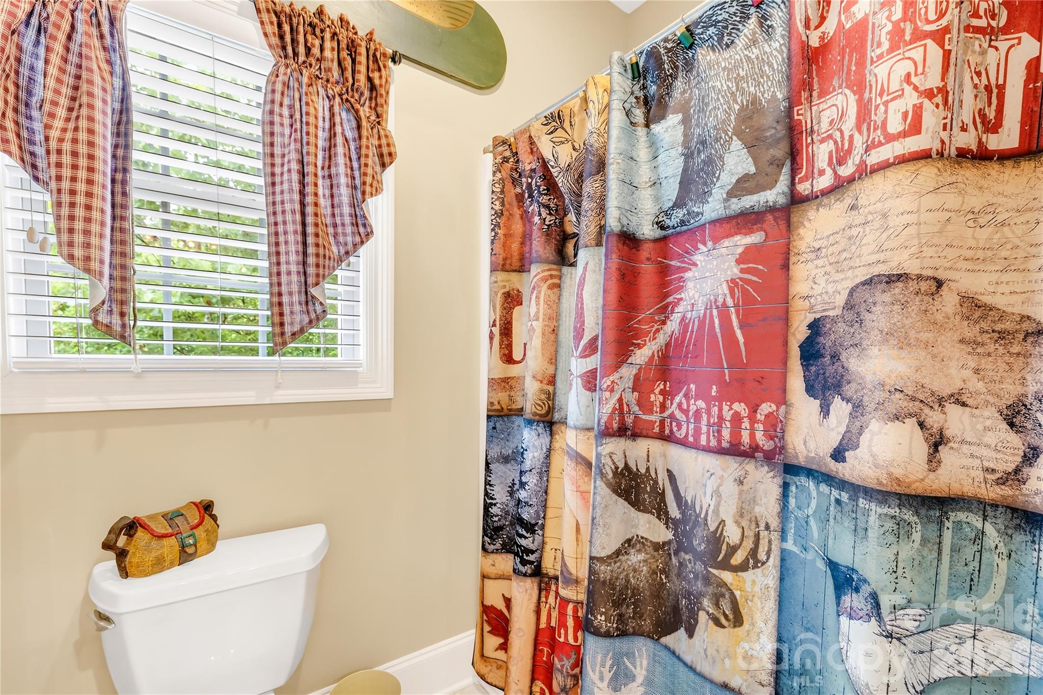 Debutary Pointe - Residential