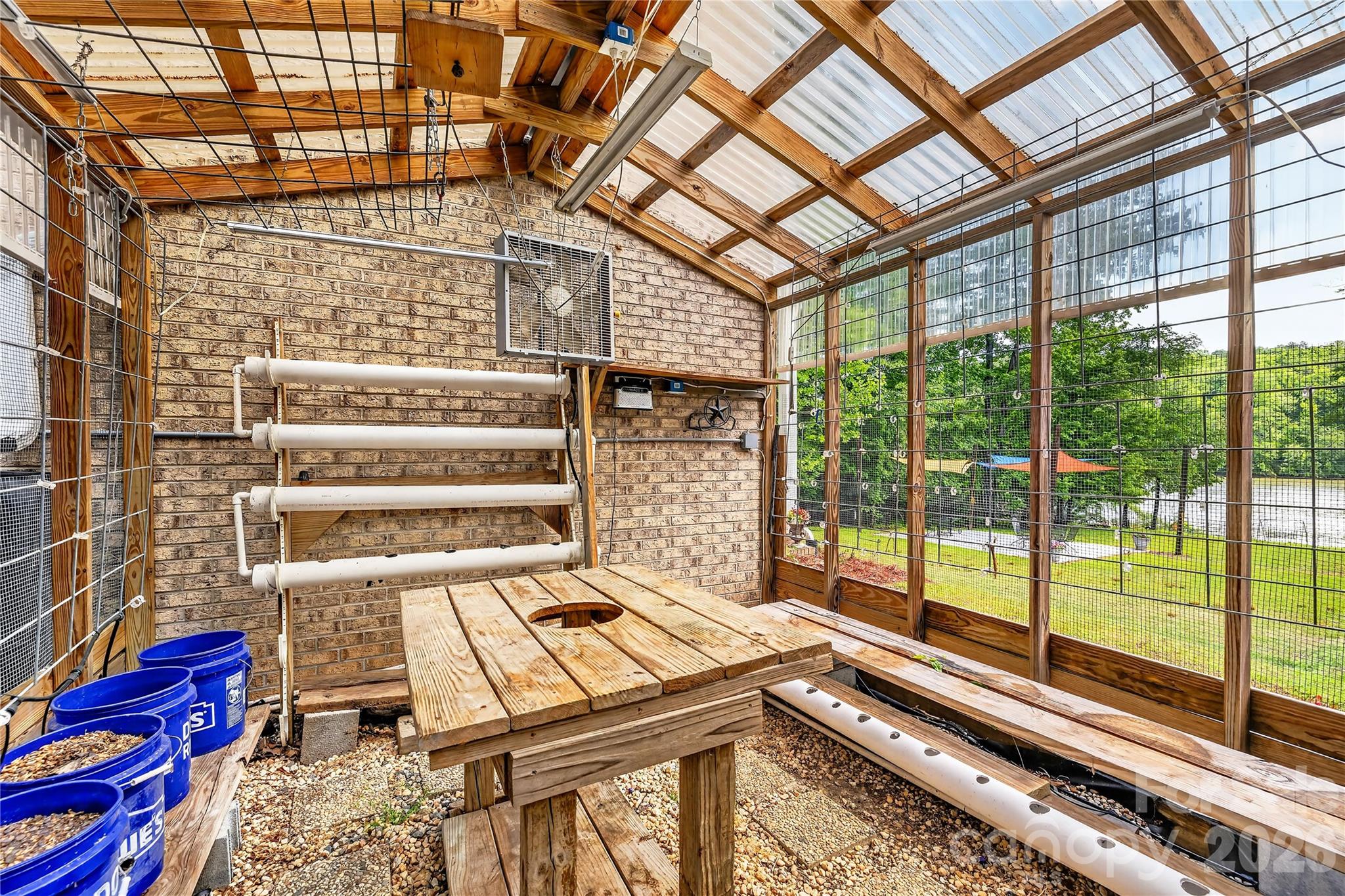 Debutary Pointe - Residential