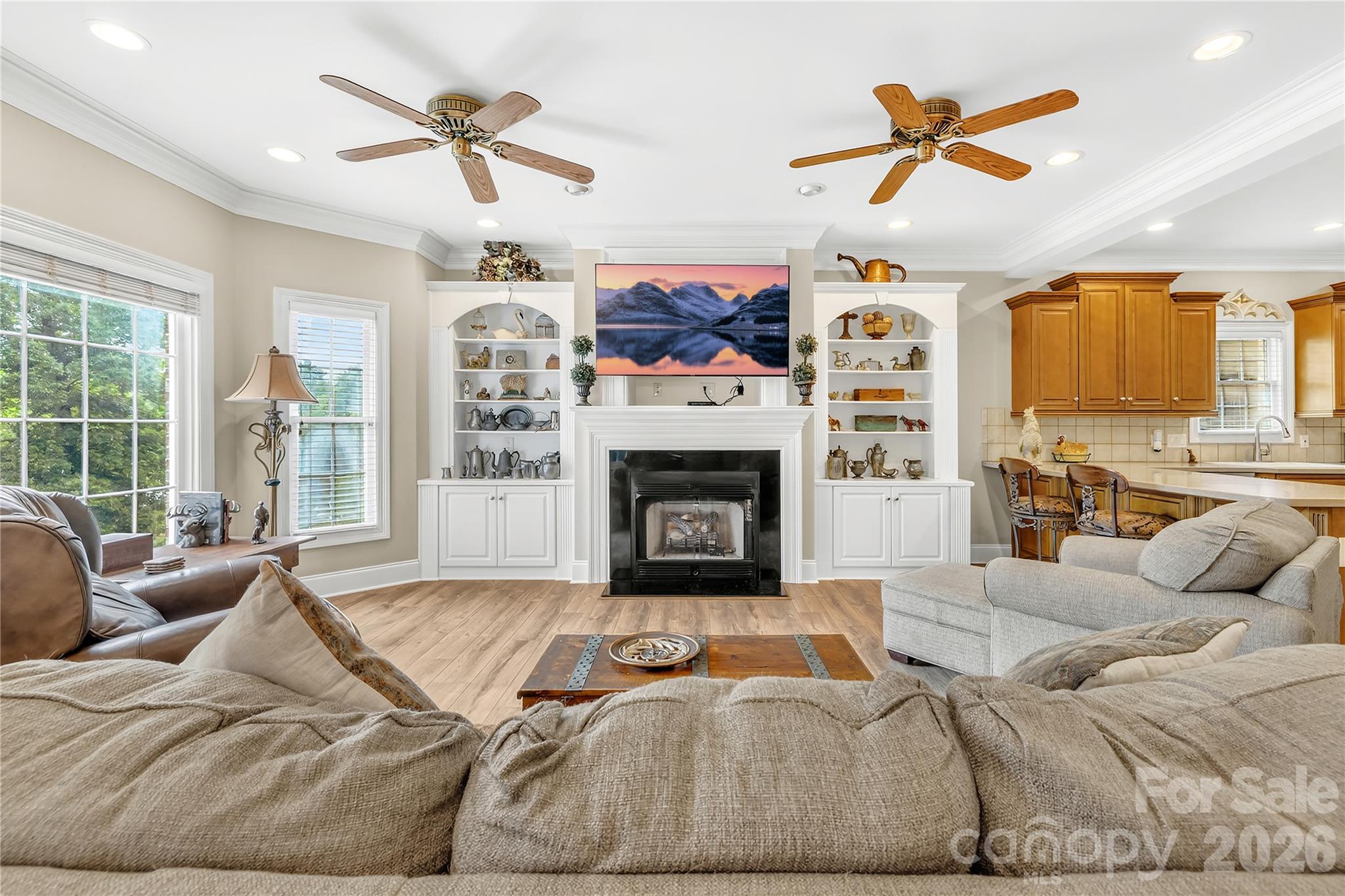 Debutary Pointe - Residential