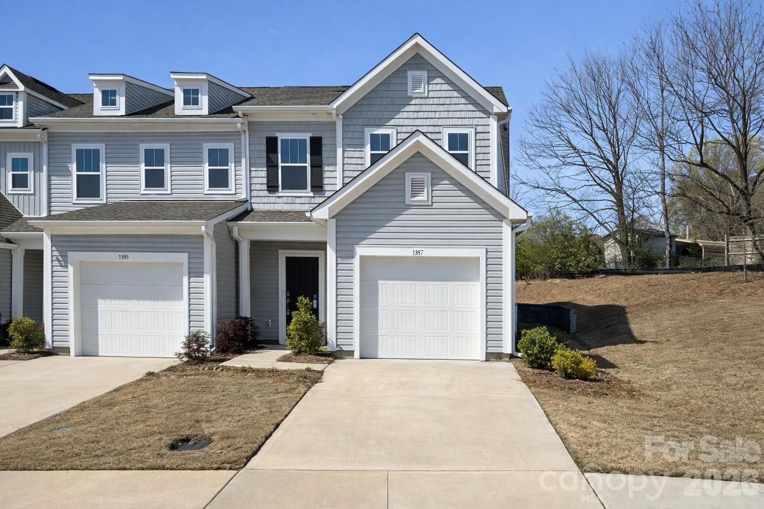 Concord Lakes Townhomes - Residential