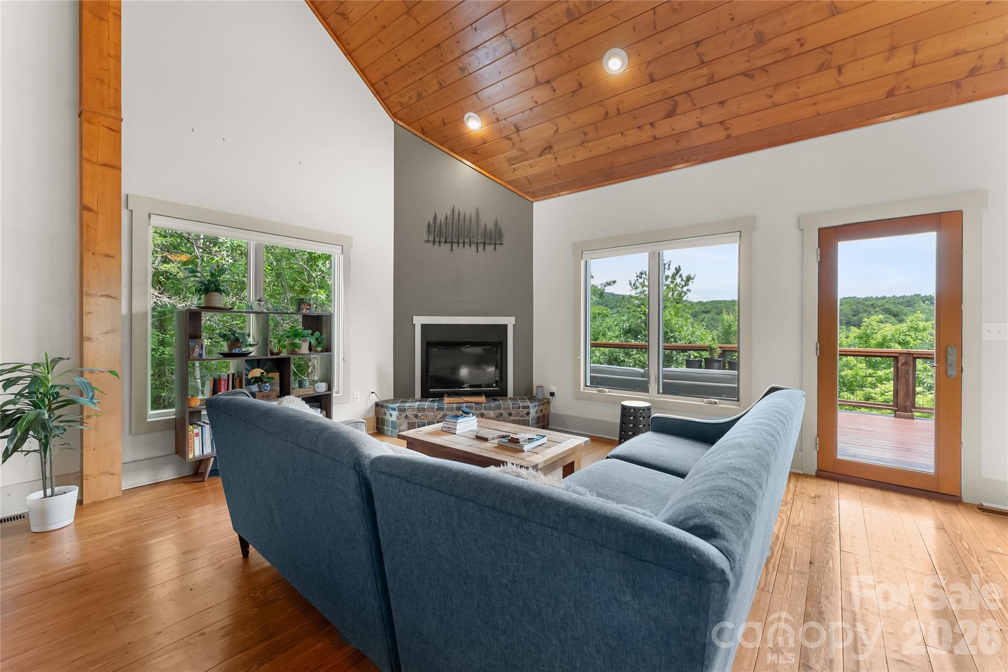 Toms Creek - Residential