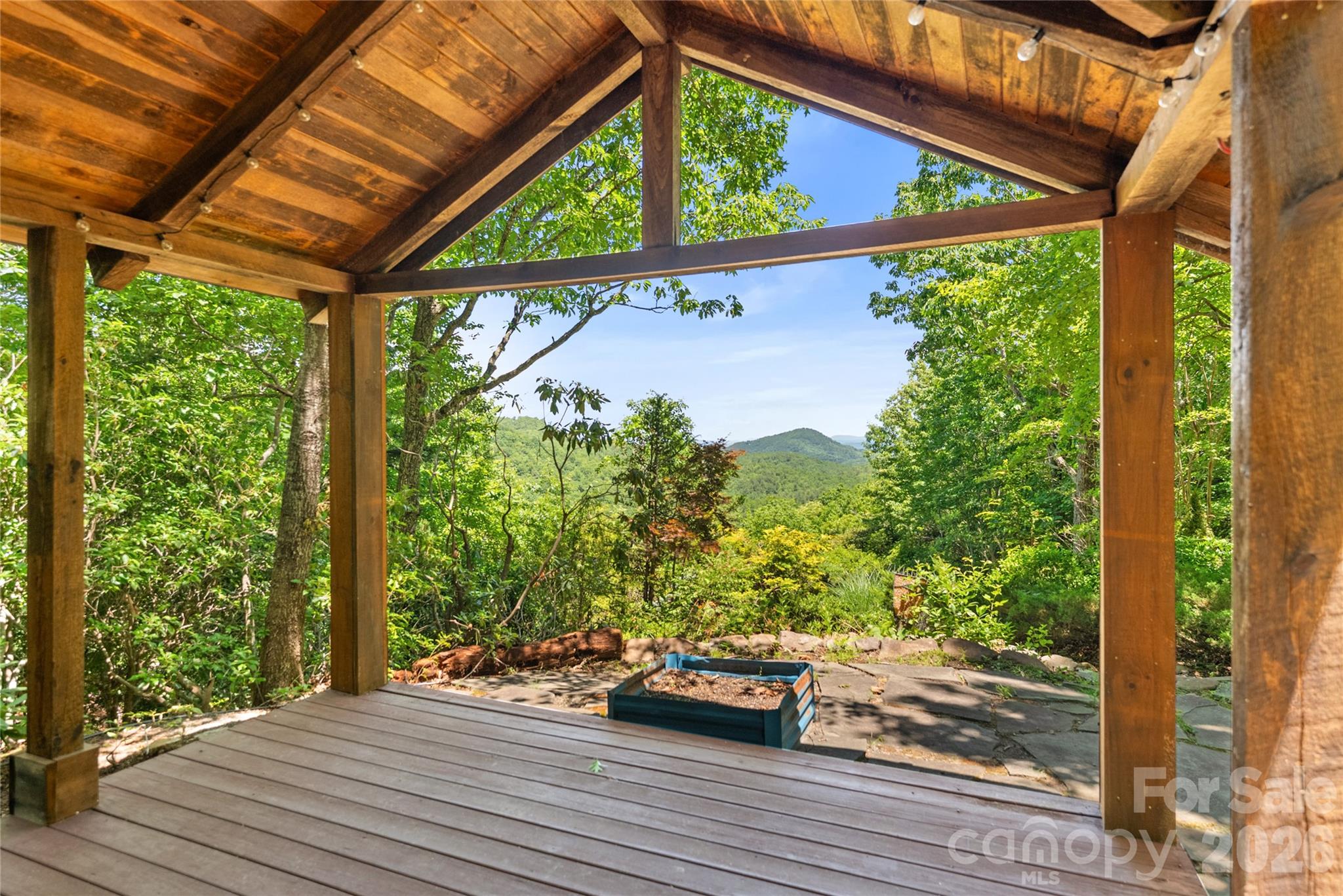 Toms Creek - Residential