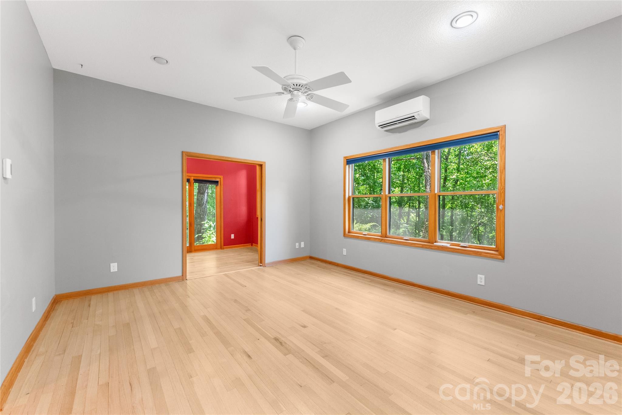 Toms Creek - Residential