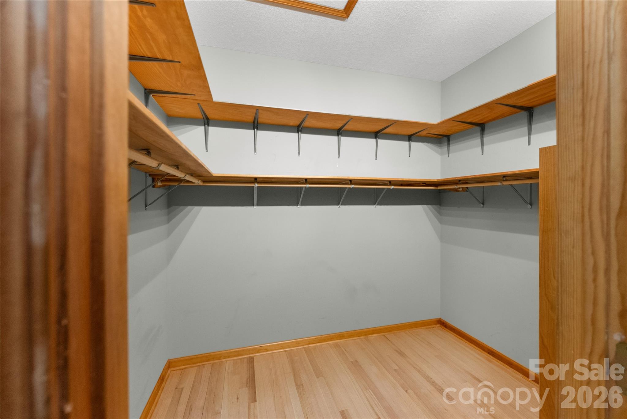 Toms Creek - Residential