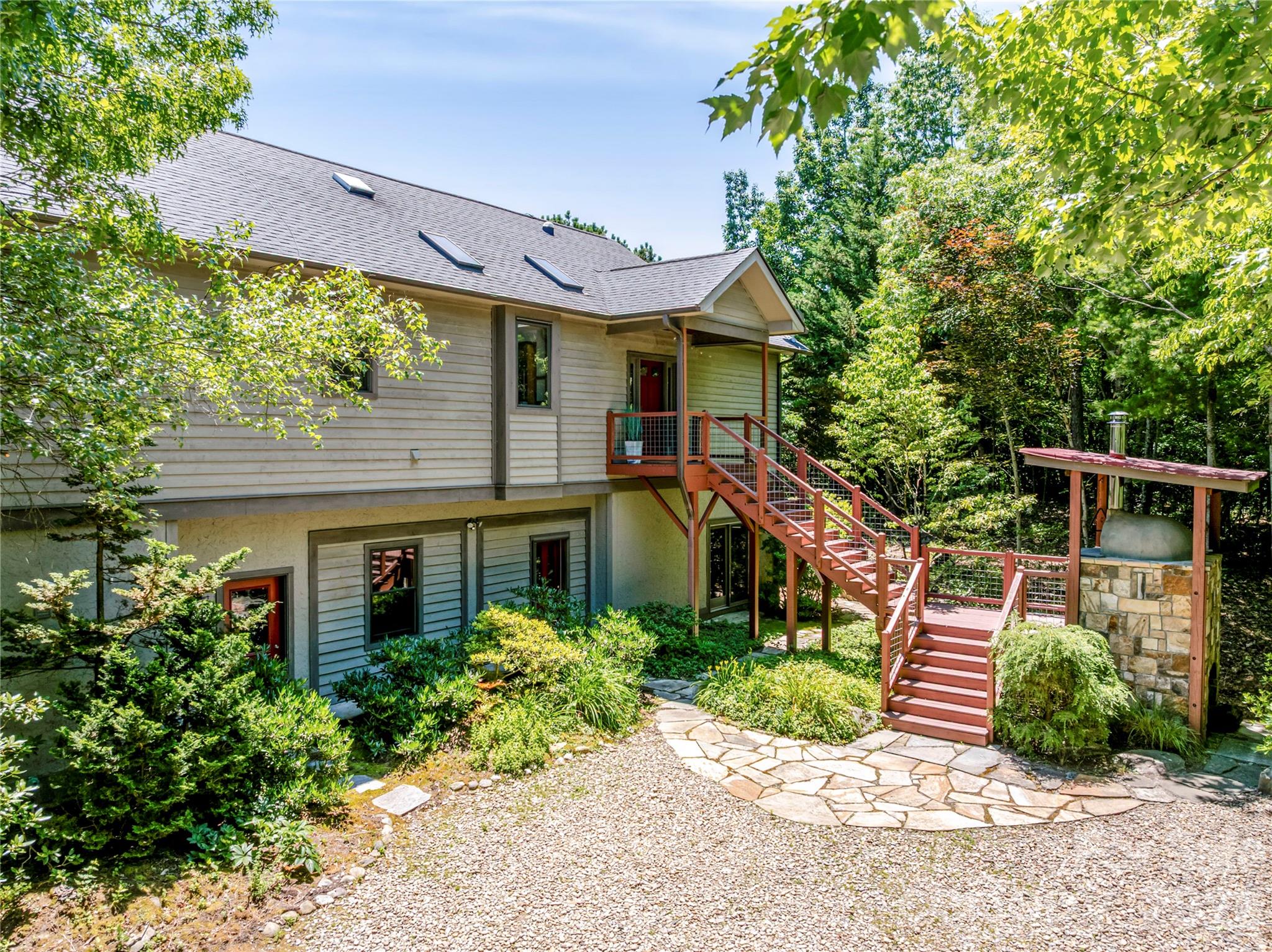 Toms Creek - Residential