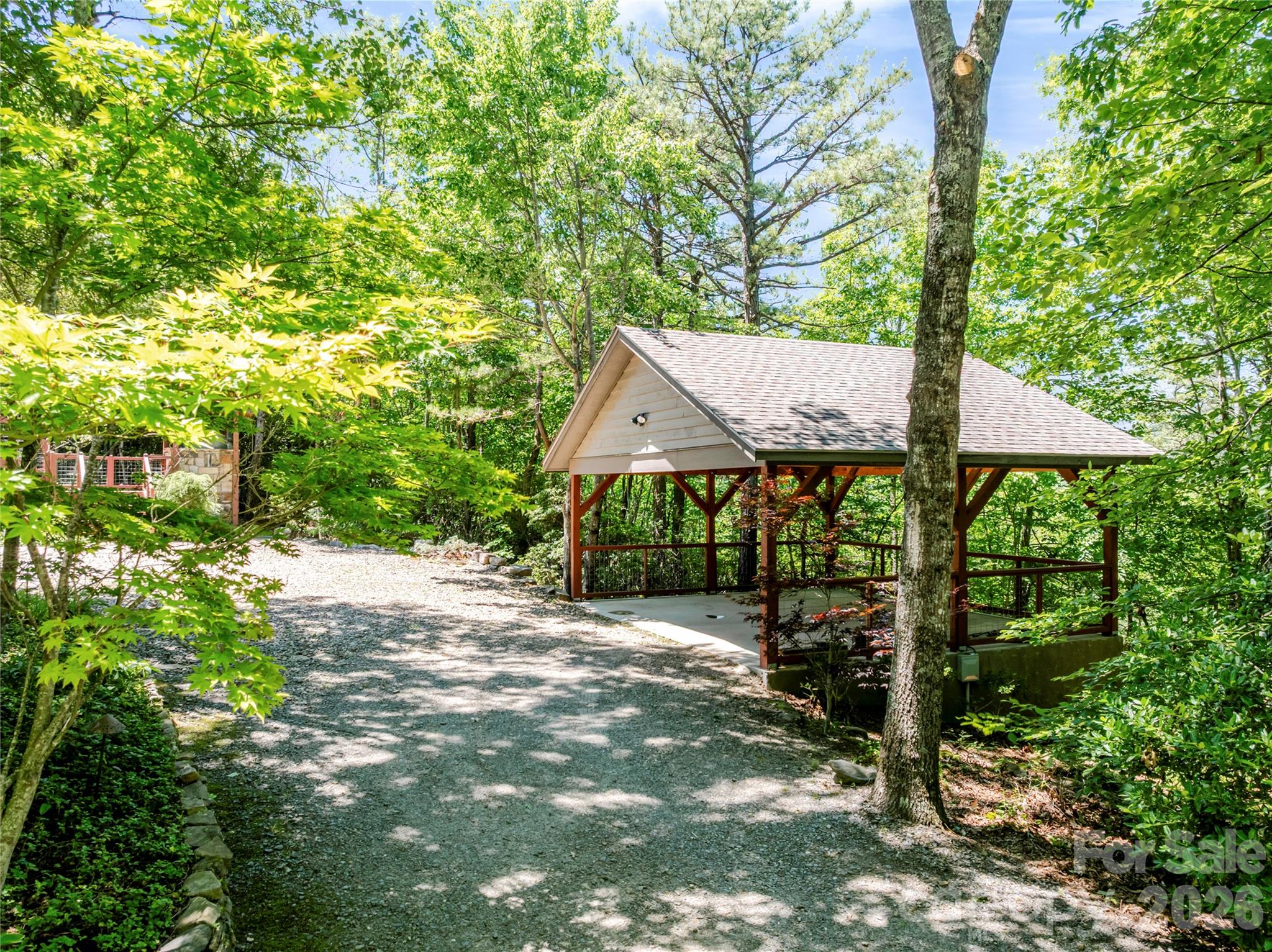 Toms Creek - Residential