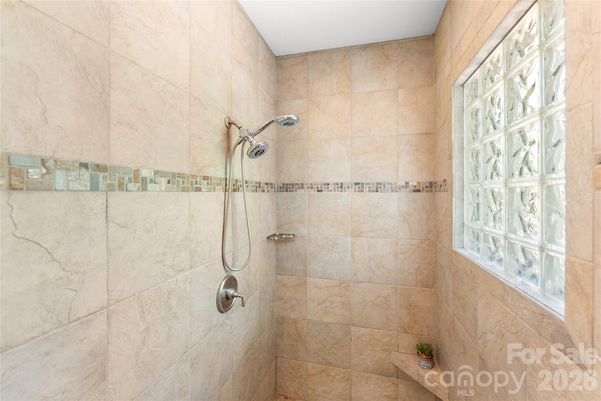 Toms Creek - Residential