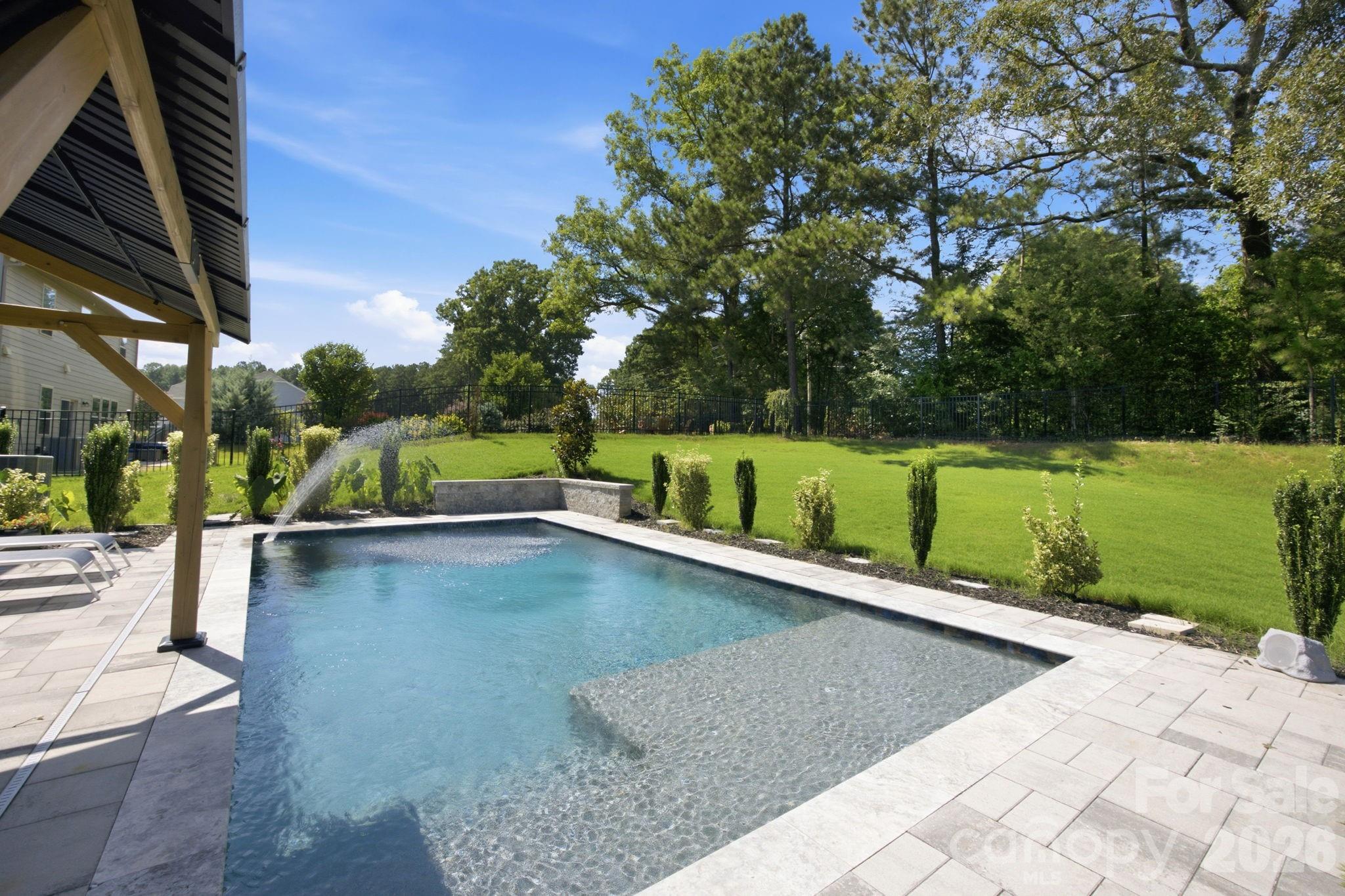 Falls Cove at Lake Norman - Residential