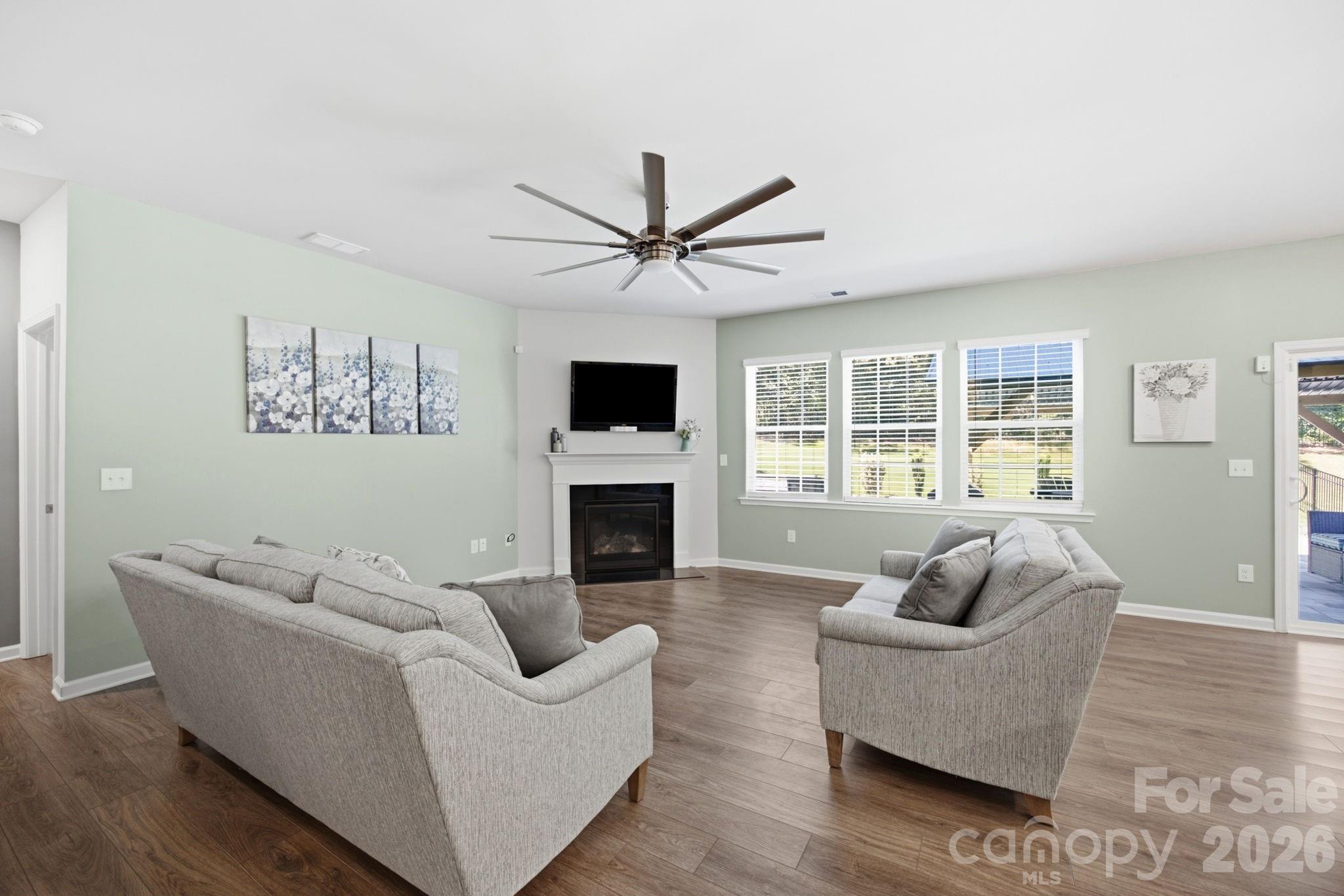 Falls Cove at Lake Norman - Residential