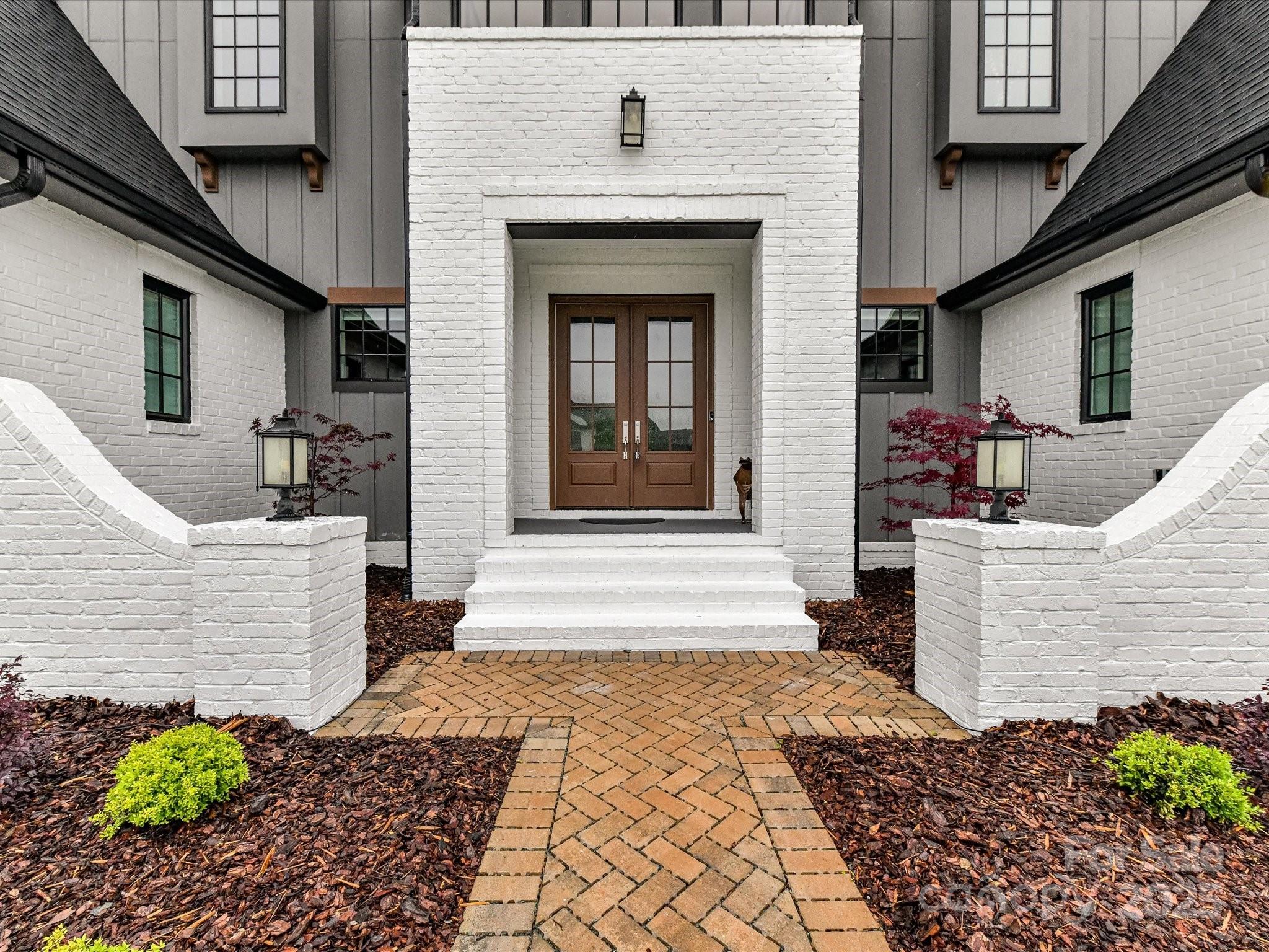 Twin Lakes - Residential
