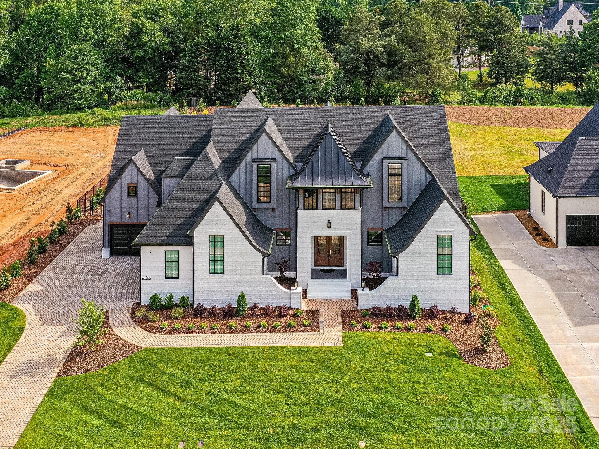 Twin Lakes - Residential