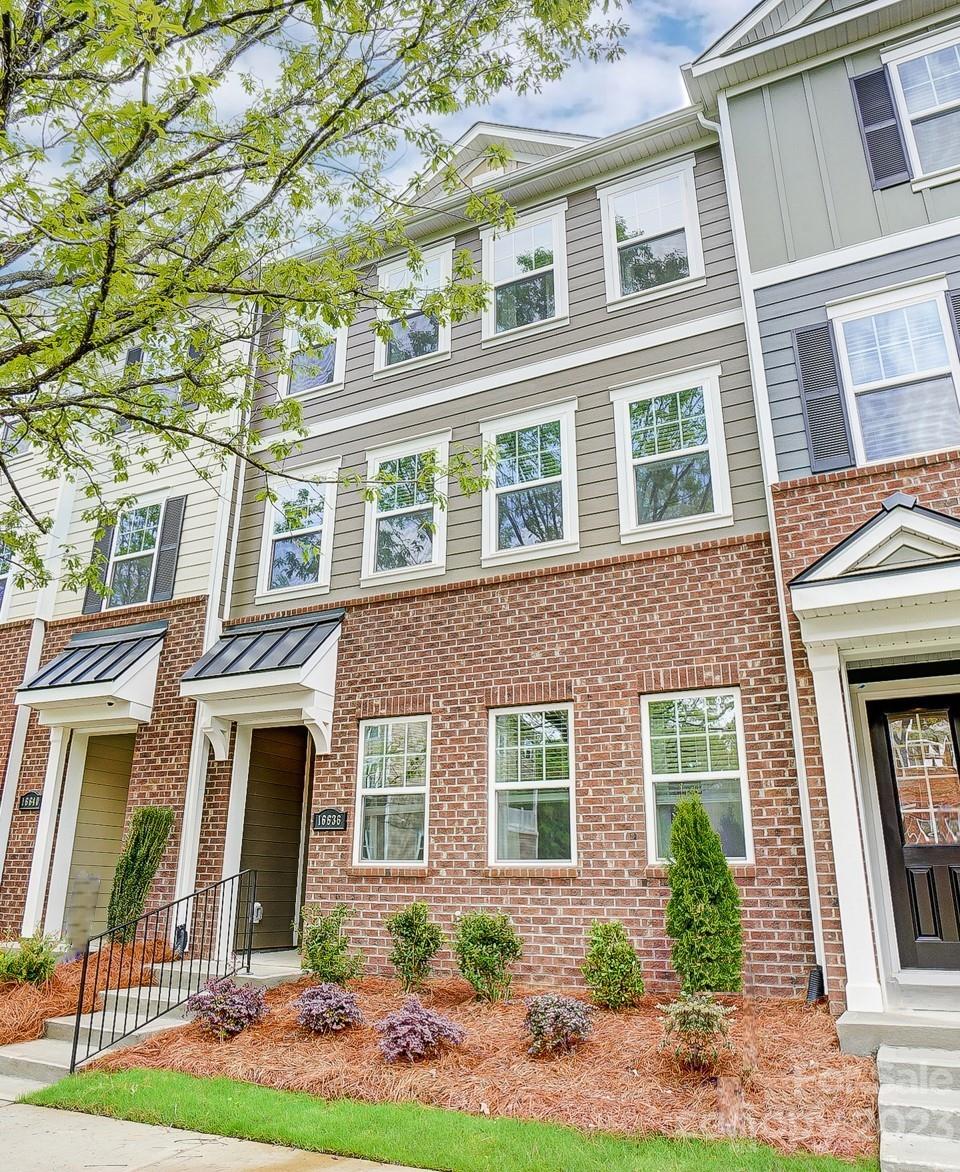 MODEL HOME SALE in the highly desirable community of Summers Walk, Town of Davidson. Townhome w/3 BR, 2 full & 2 half BA, large Flex Rm on main level w/half BA & walk-in closet, oversized 2-car garage w/extra storage, 2nd floor private covered deck, beautifully upgraded kitchen w/large island & walk-in pantry. Summers Walk offers an abundance of amenities including large pool, kids pool w/water feature, clubhouse, playground, & greenspace. Walking trails throughout community connect to West Branch Nature Trail & 90-acre West Branch Nature Preserve bordering the community. This nature trail gives the community direct access to the town's many greenways, nature trails, bike lanes, parks, & Downtown Davidson. Perfect way to enjoy the outdoors & all the amenities of The Town of Davidson. For a limited time, receive up to $27,000 (6% of sales price) for closing cost, prepaids, & rate buydown w/use of preferred lender. Contract must be entered as of 01/31/24 with home closing by 03/31/24.