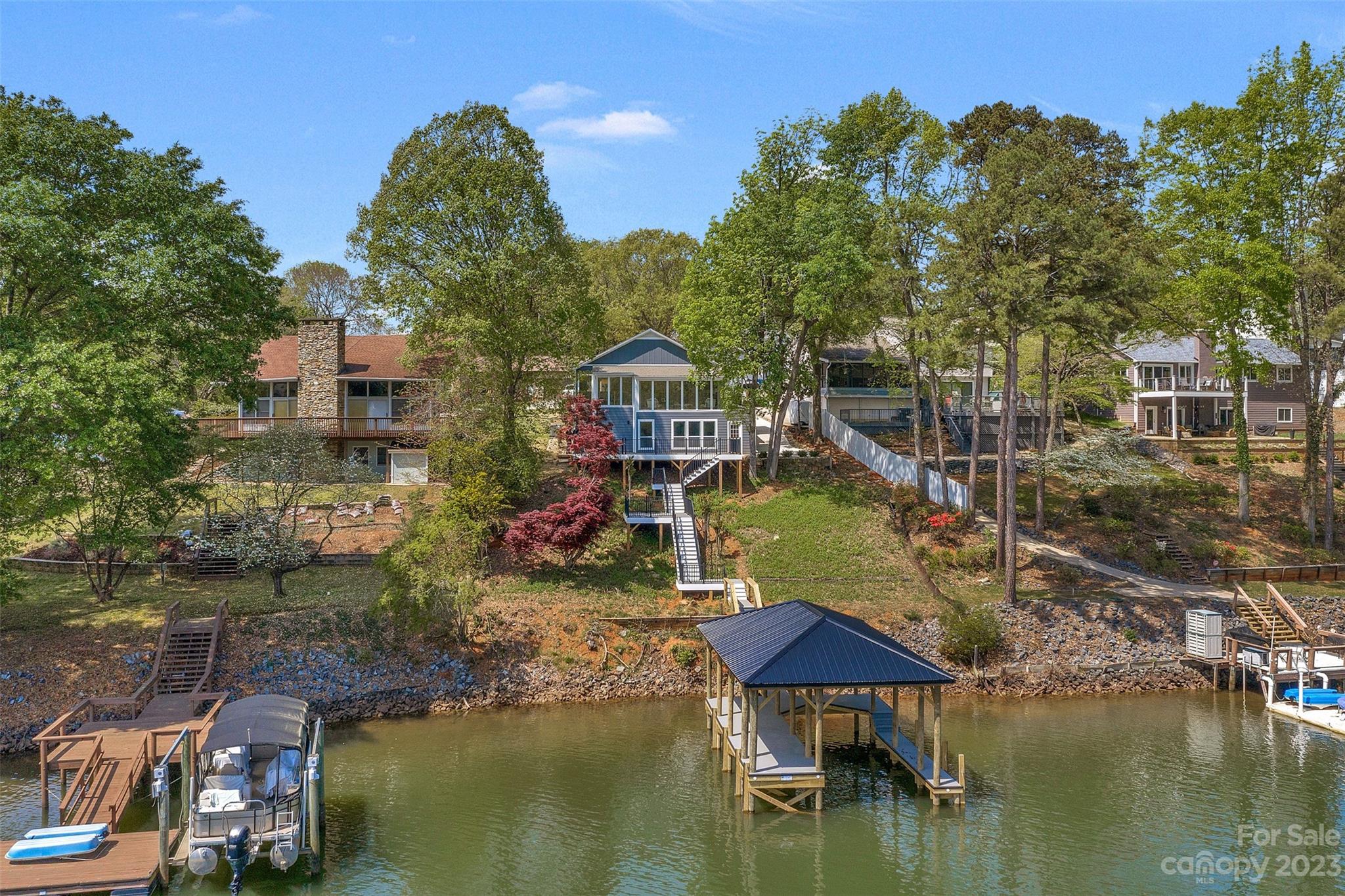Tega Cay - Residential